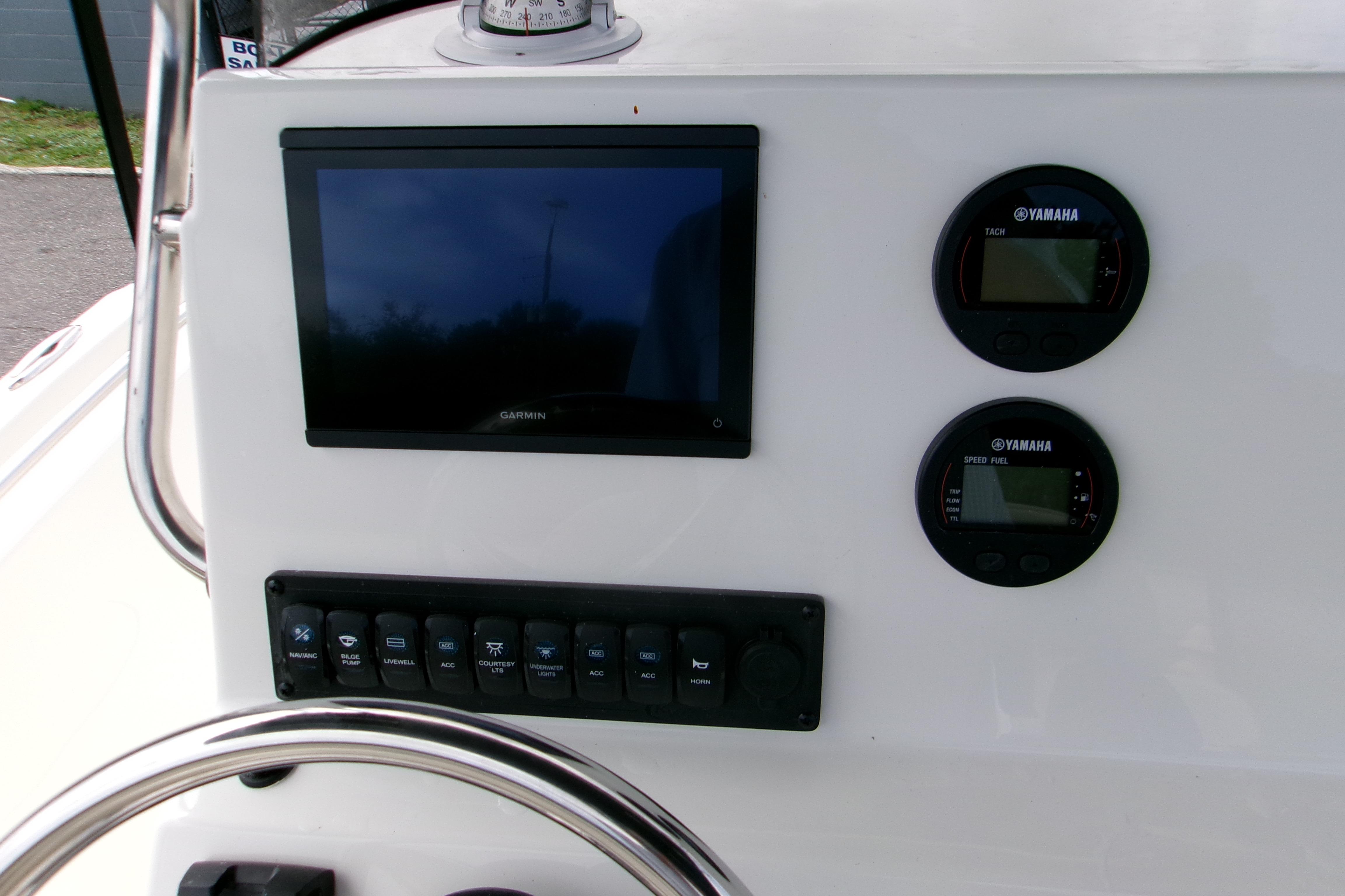 2026 Key West 189 FS boat dashboard with Garmin display and Yamaha gauges.