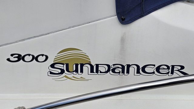 2003 Sea Ray 300 Sundancer - 24