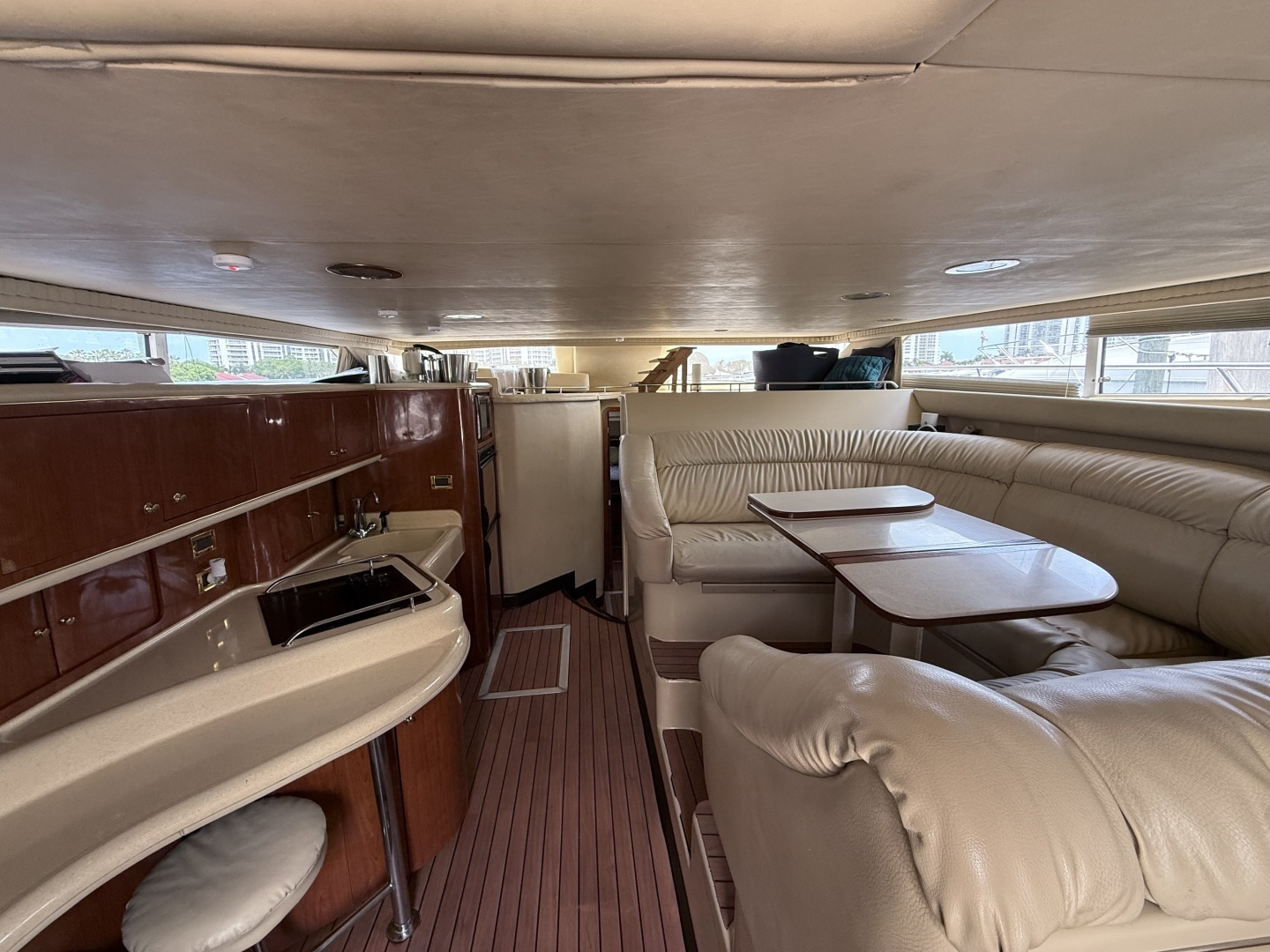 2001 Sea Ray 450 Express Bridge - Image 14