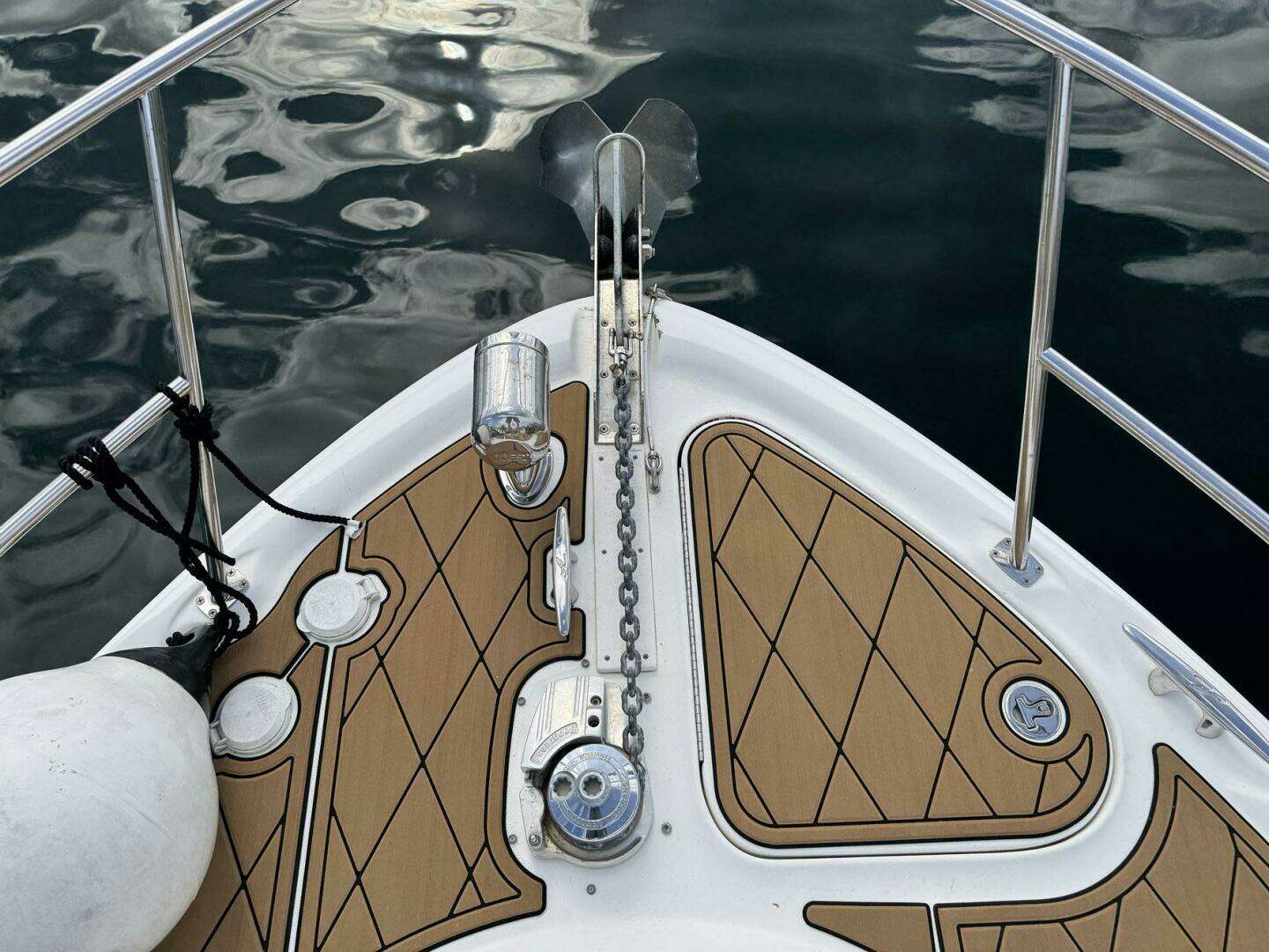 2002 Sea Ray 360 Sundancer - Image 8