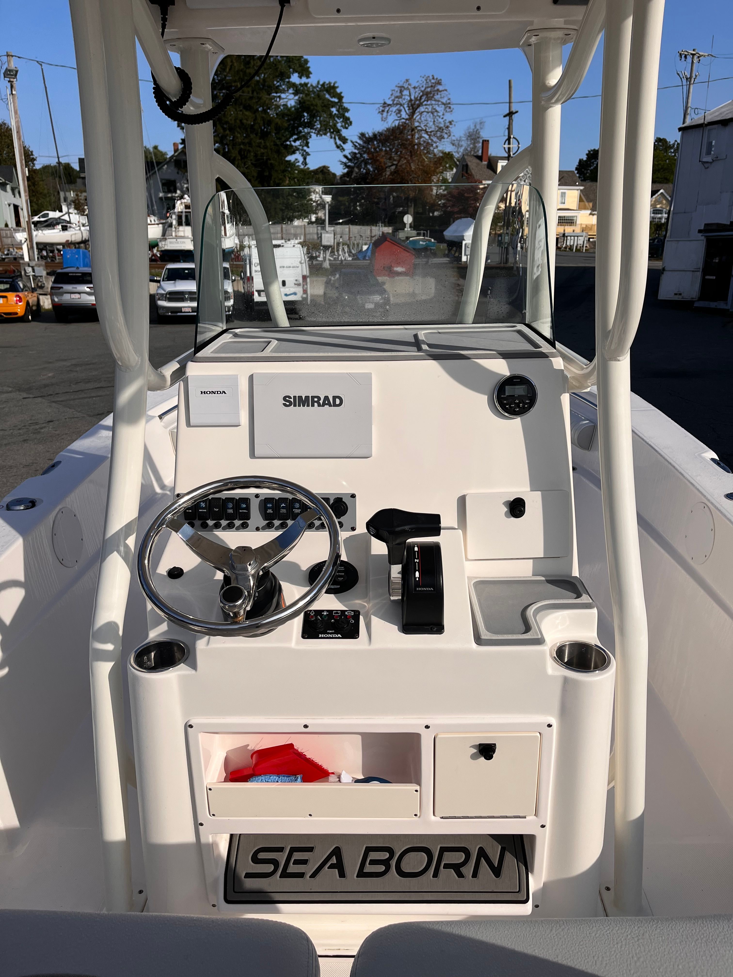 2019 Sea Born LX24 Center Console - 6