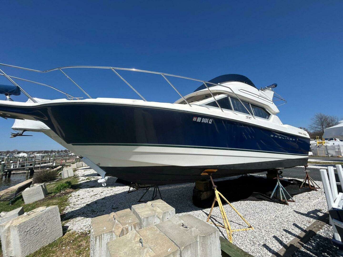 2008 Bayliner Discovery 288 - Image 33