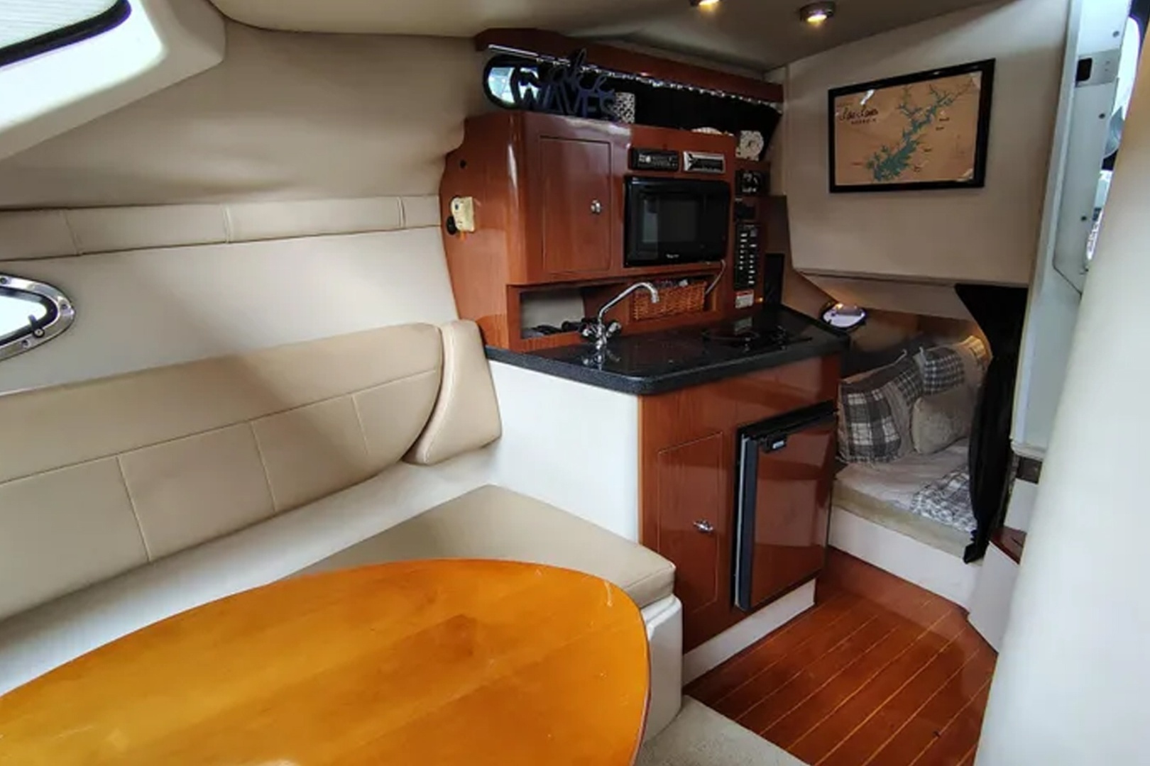 2008 Regal 2565 Window Express - Image 23