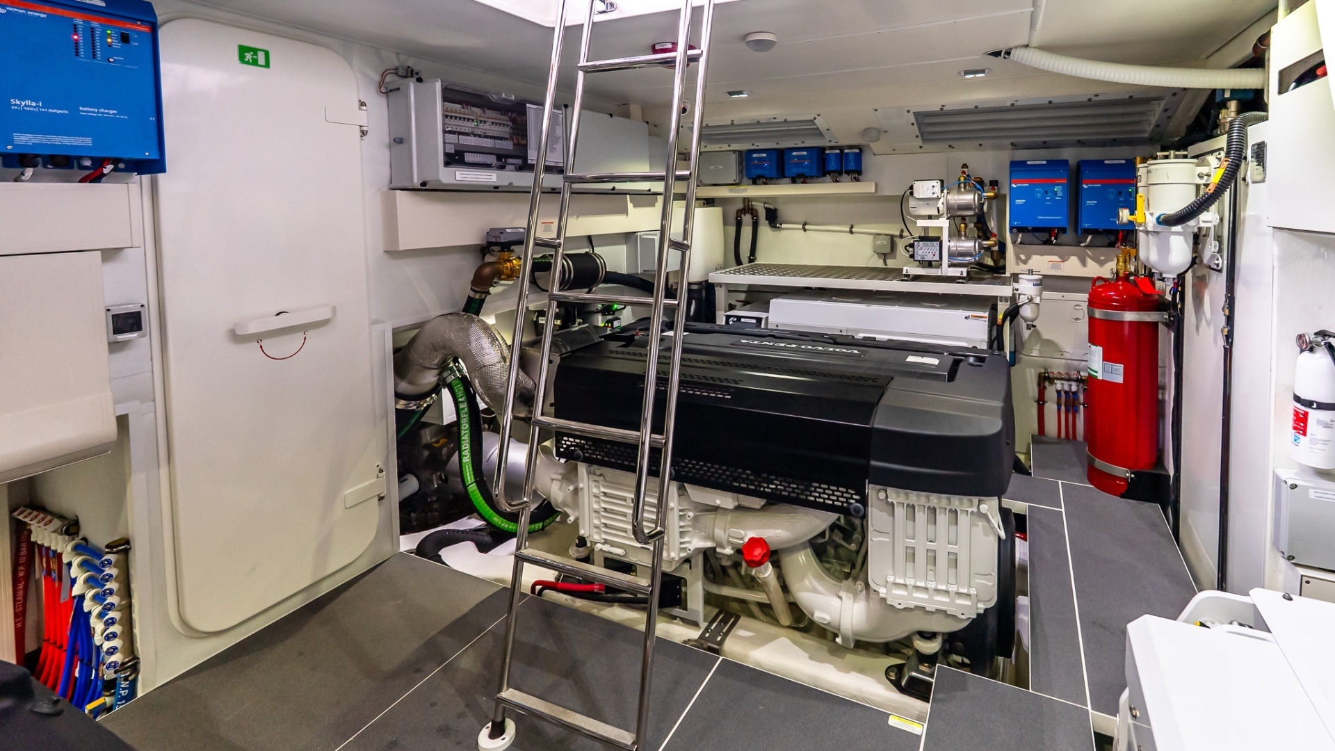2027 Absolute Navetta 70 - Image 83