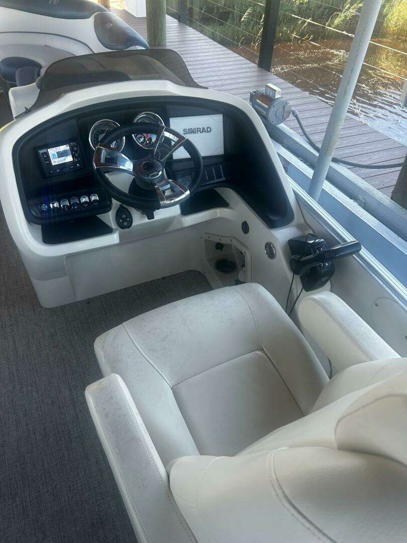 2020 Avalon — - Image 11