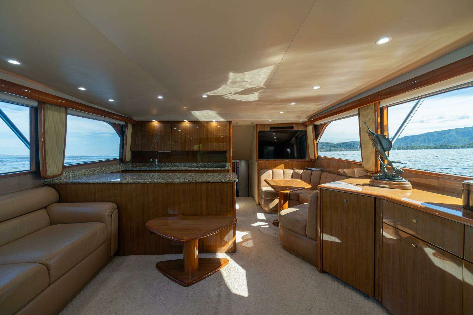 2006 Viking 56 Convertible - Image 30