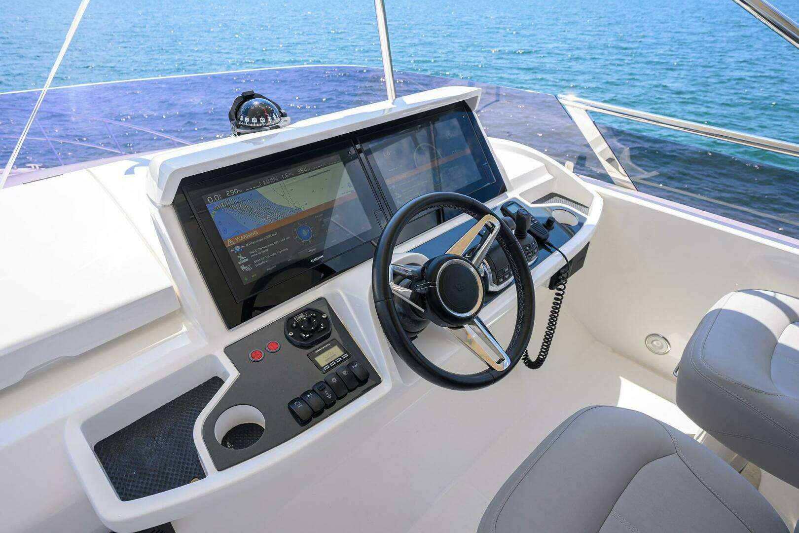 2018 Princess F49 - Image 31