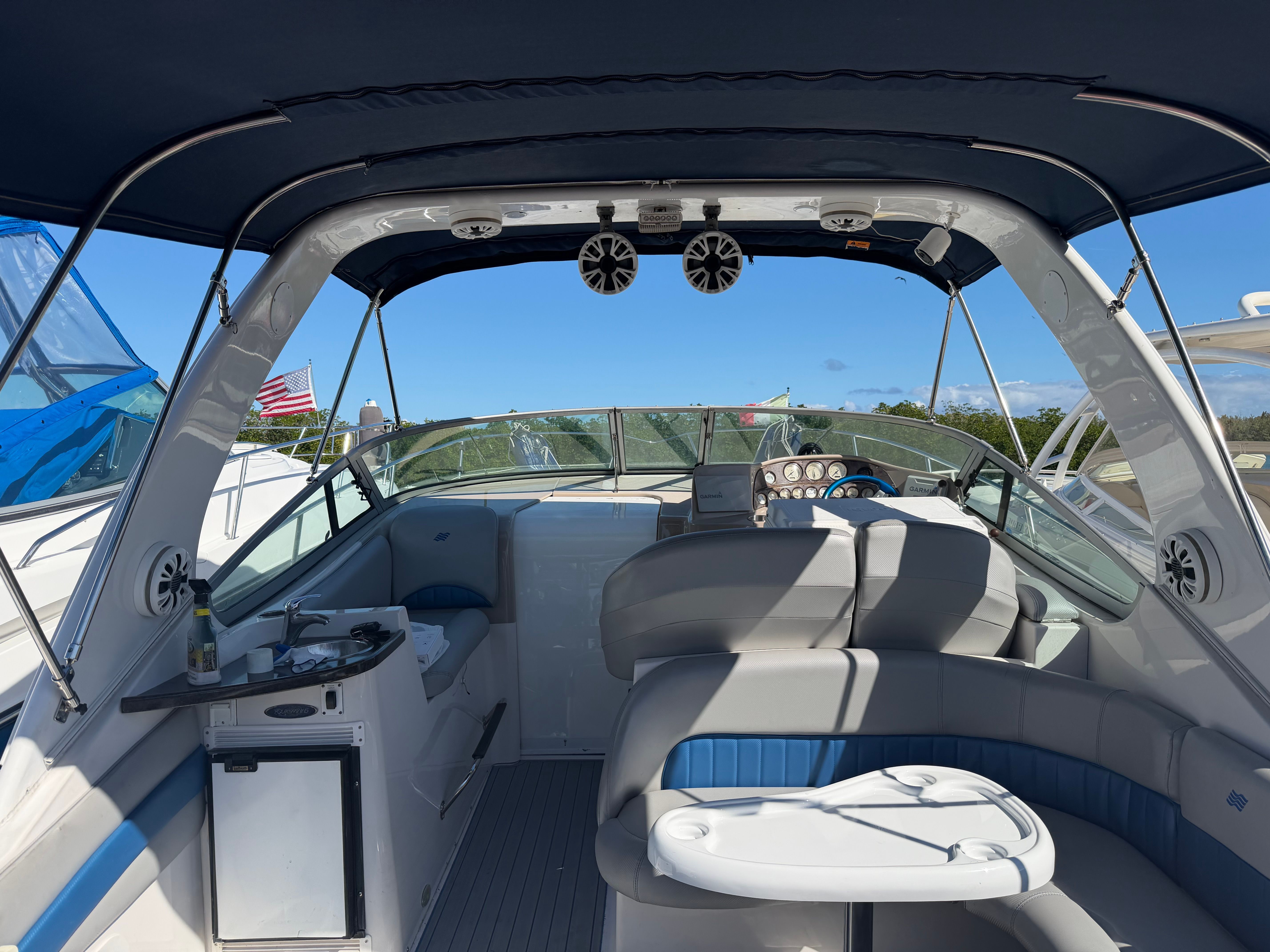 Interior of a 2006 Four Winns 328 Vista yacht with seating area.