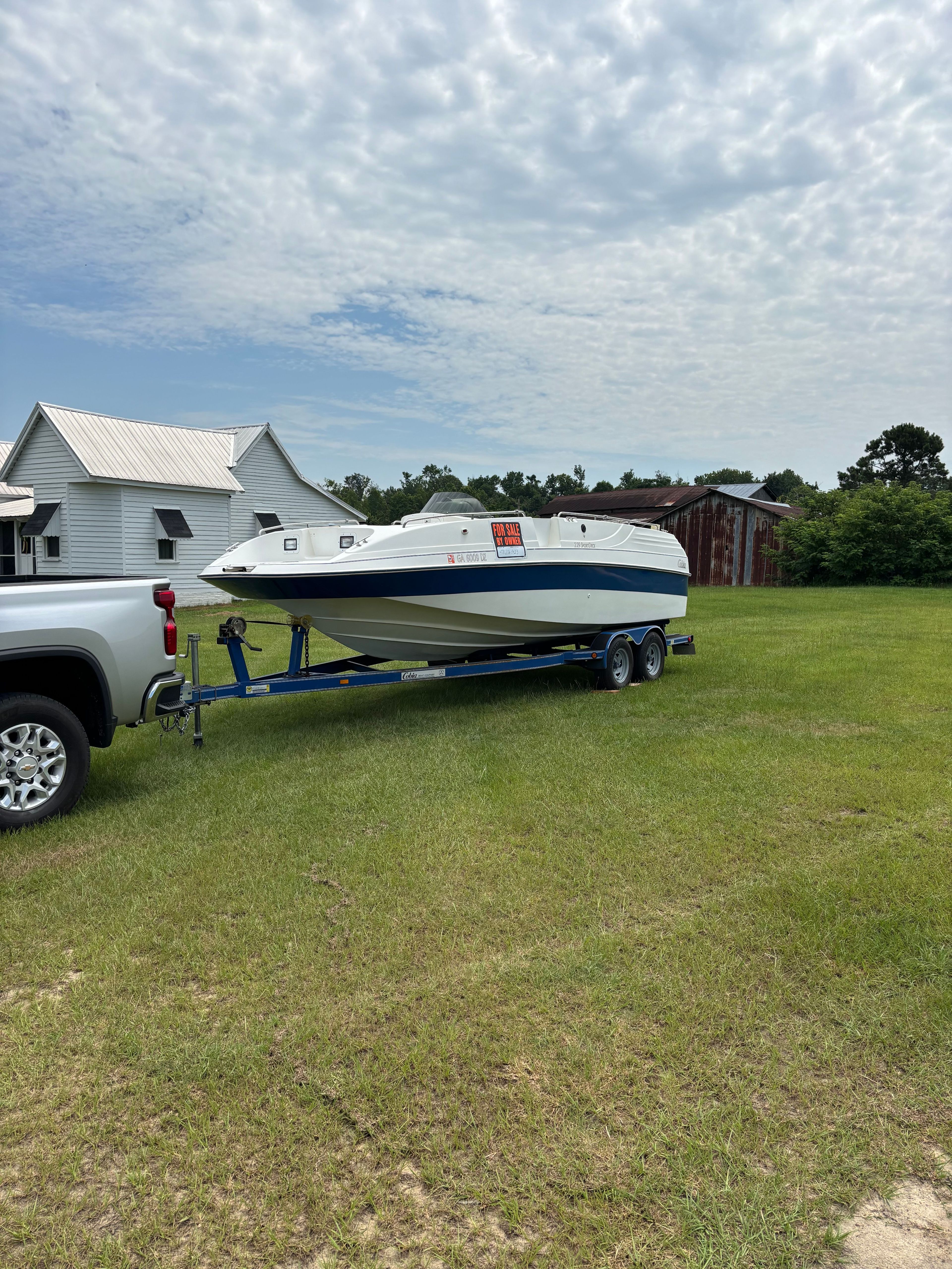 1996 Cobia SPORT DECK 229
