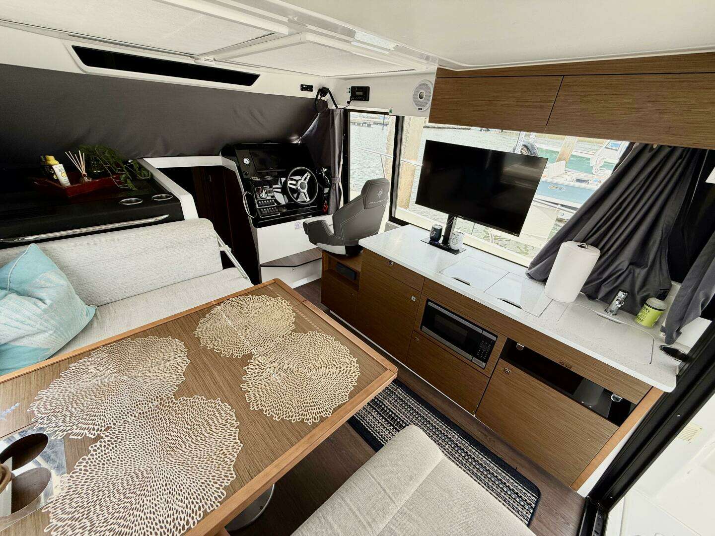2022 Jeanneau NC 1095 Coupe - Image 16