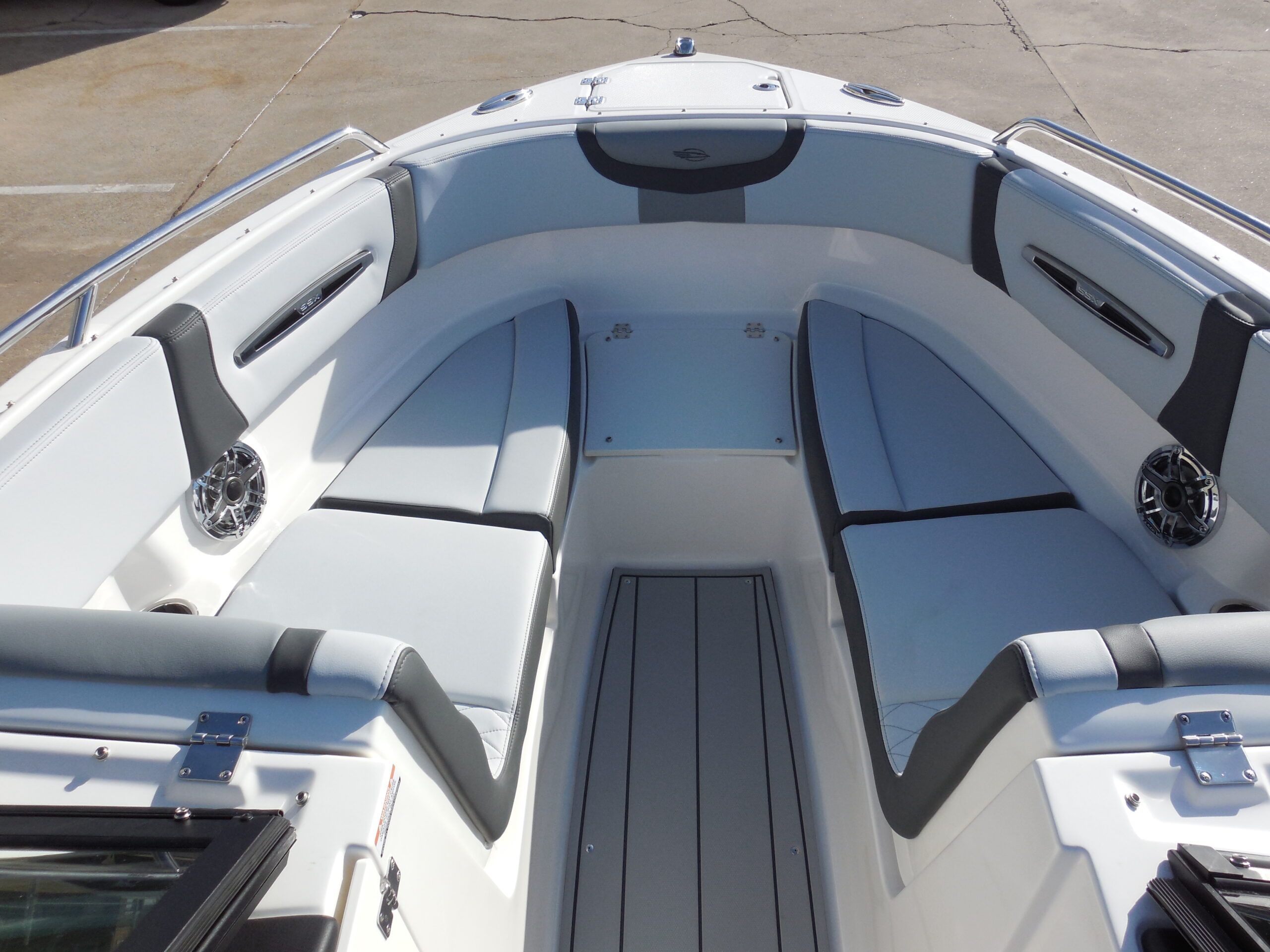 2026 Chaparral 247 SSX - 12