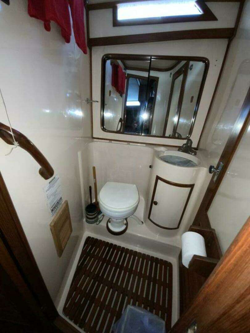 1987 President 41 Double Cabin Motor Yacht - Image 59