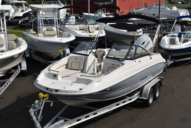 2024 Stingray 201 DC - 2