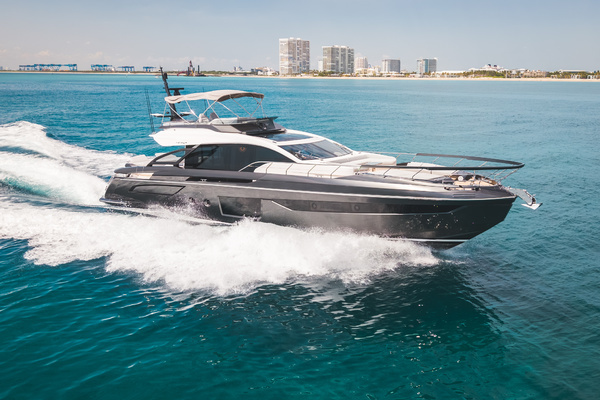 2026 Azimut S8