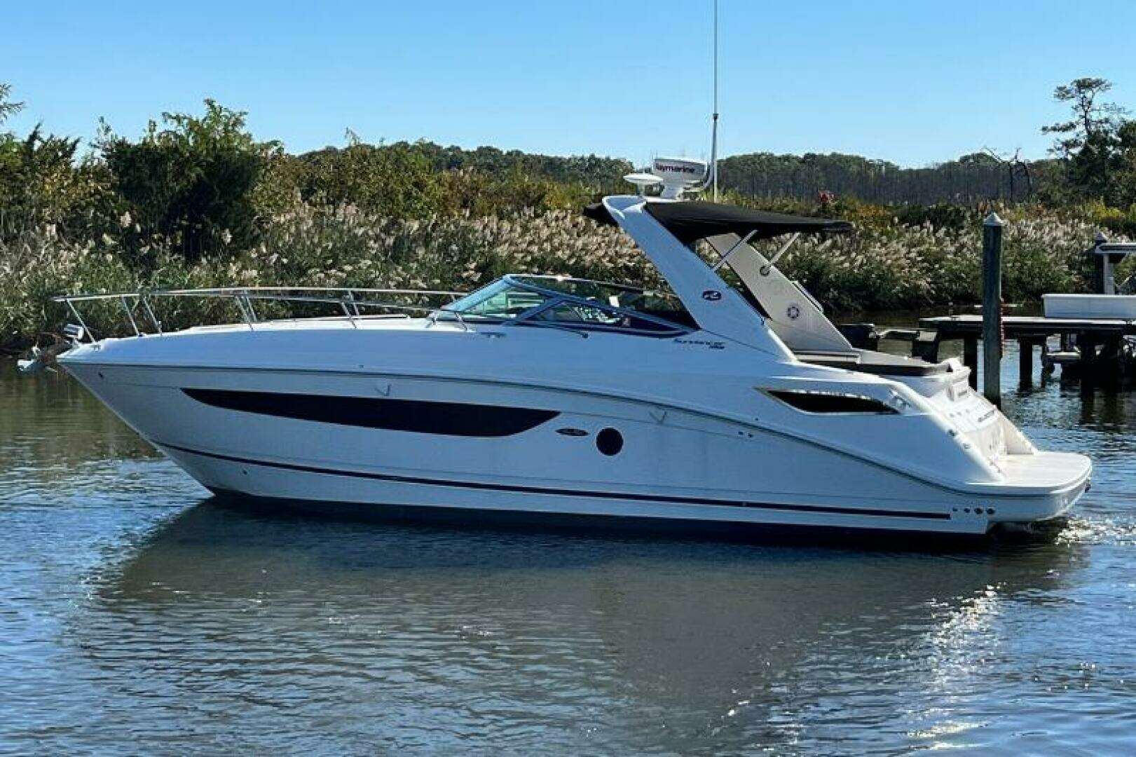2014 Sea Ray Sundancer 350 - Image 8