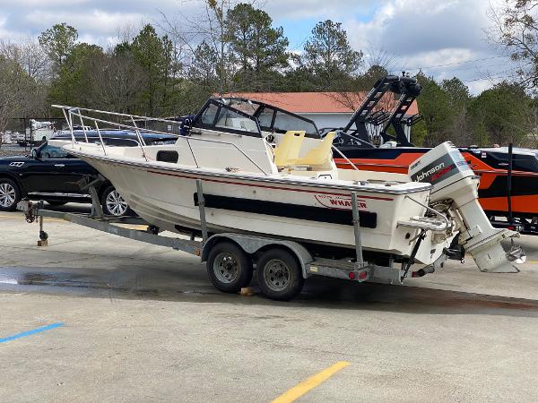 1992 Boston Whaler 21' Walkaround - 12