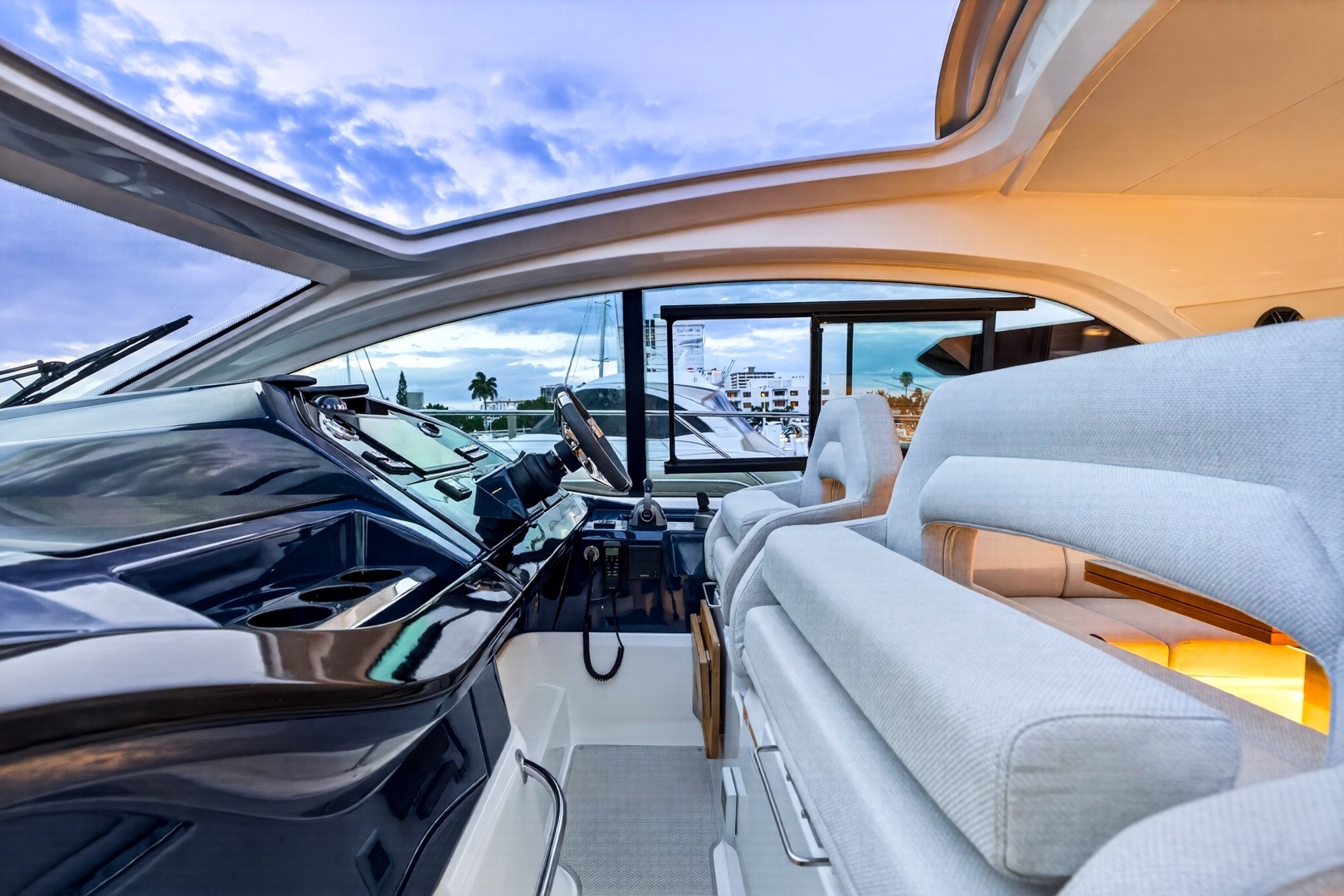 2023 Beneteau Gran Turismo 45 - Image 17