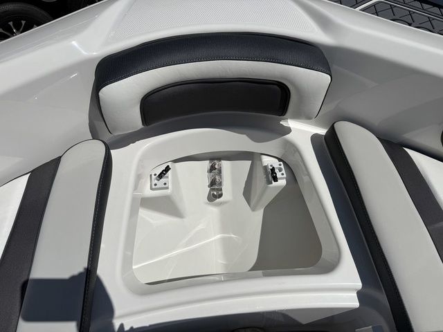 2026 Yamaha Boats AR195 - 35