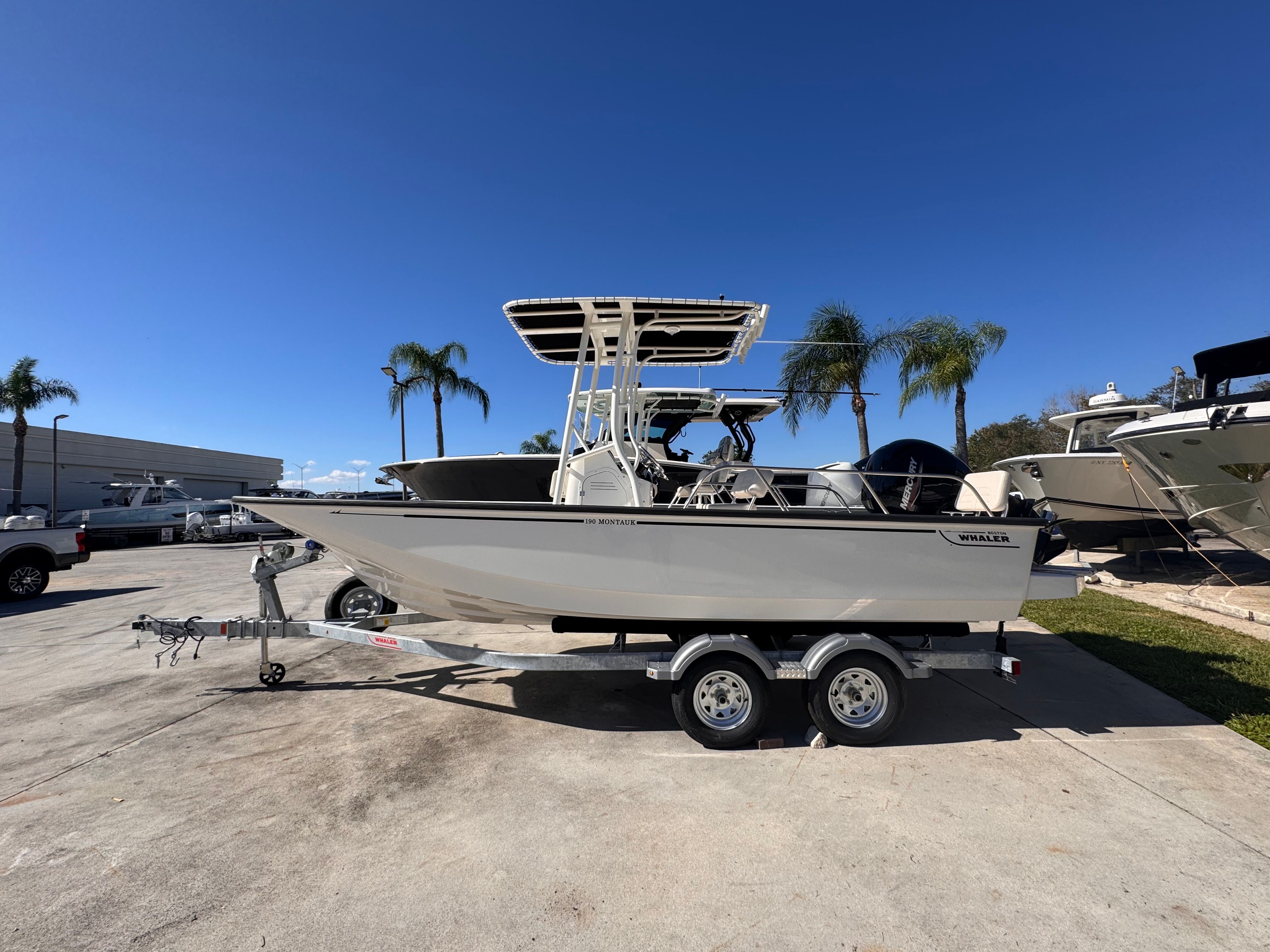 2026 Boston Whaler 190 Montauk