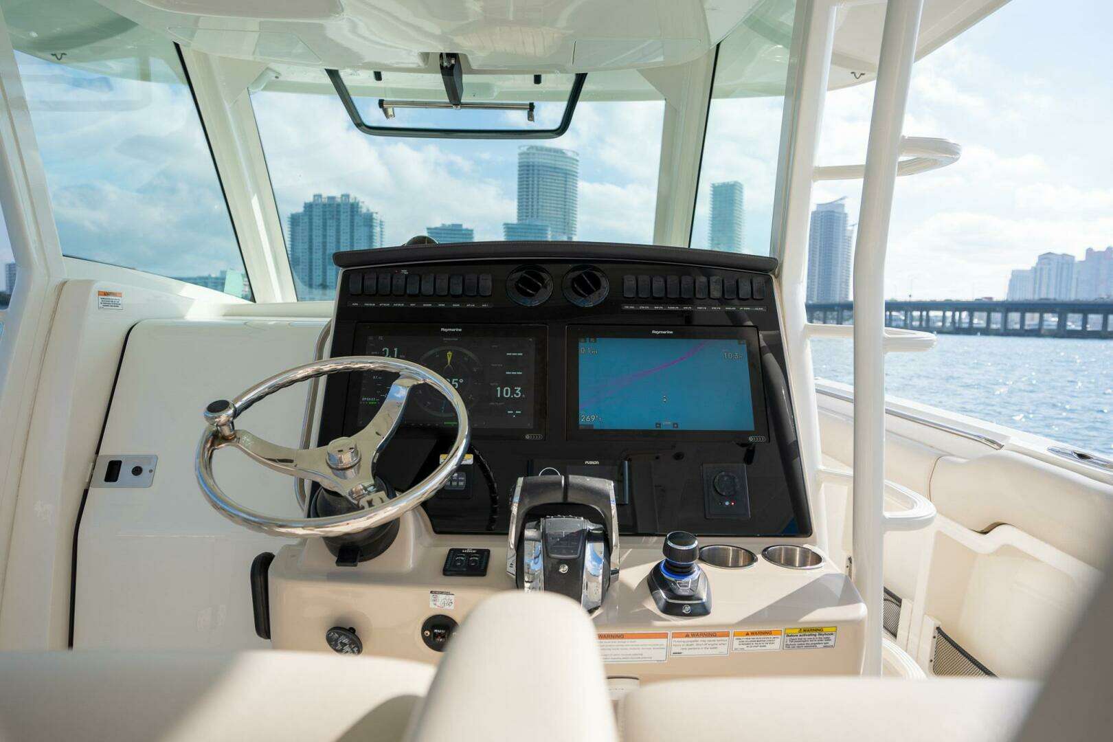 2020 Boston Whaler 380 Outrage Center Console - Image 27