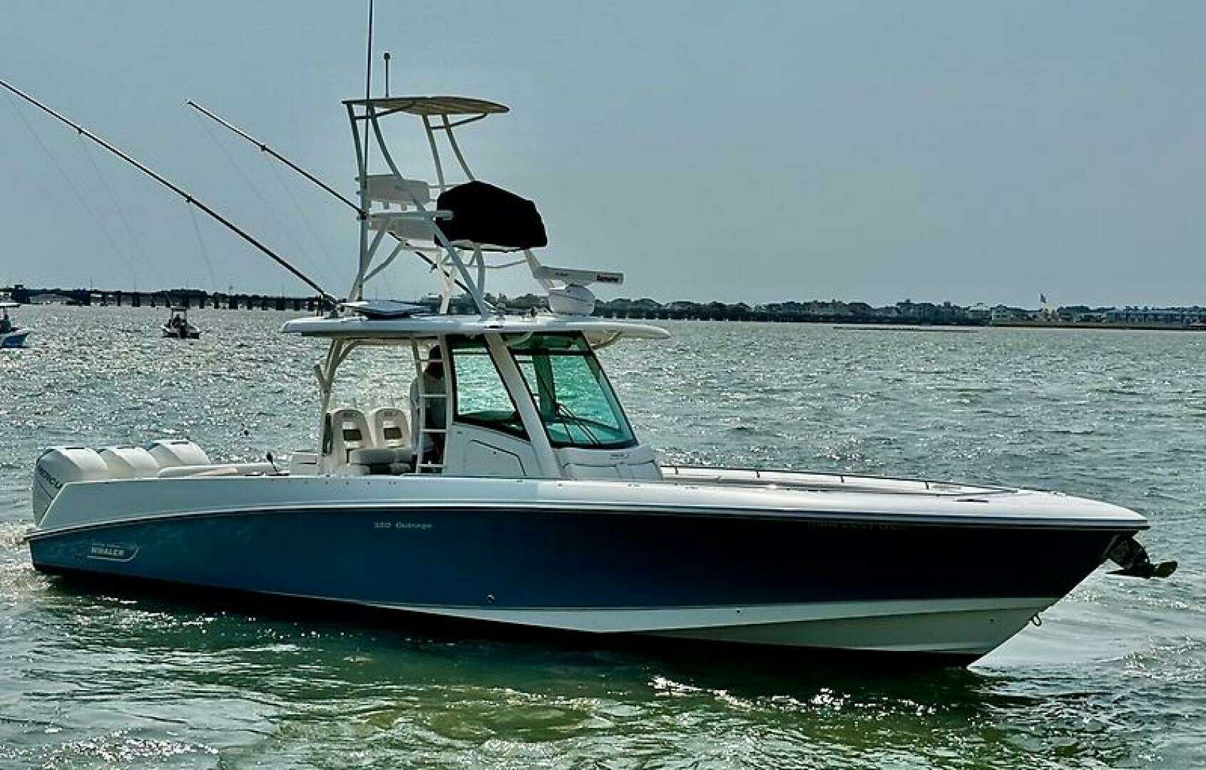 2014 Boston Whaler 350 Outrage - Image 8