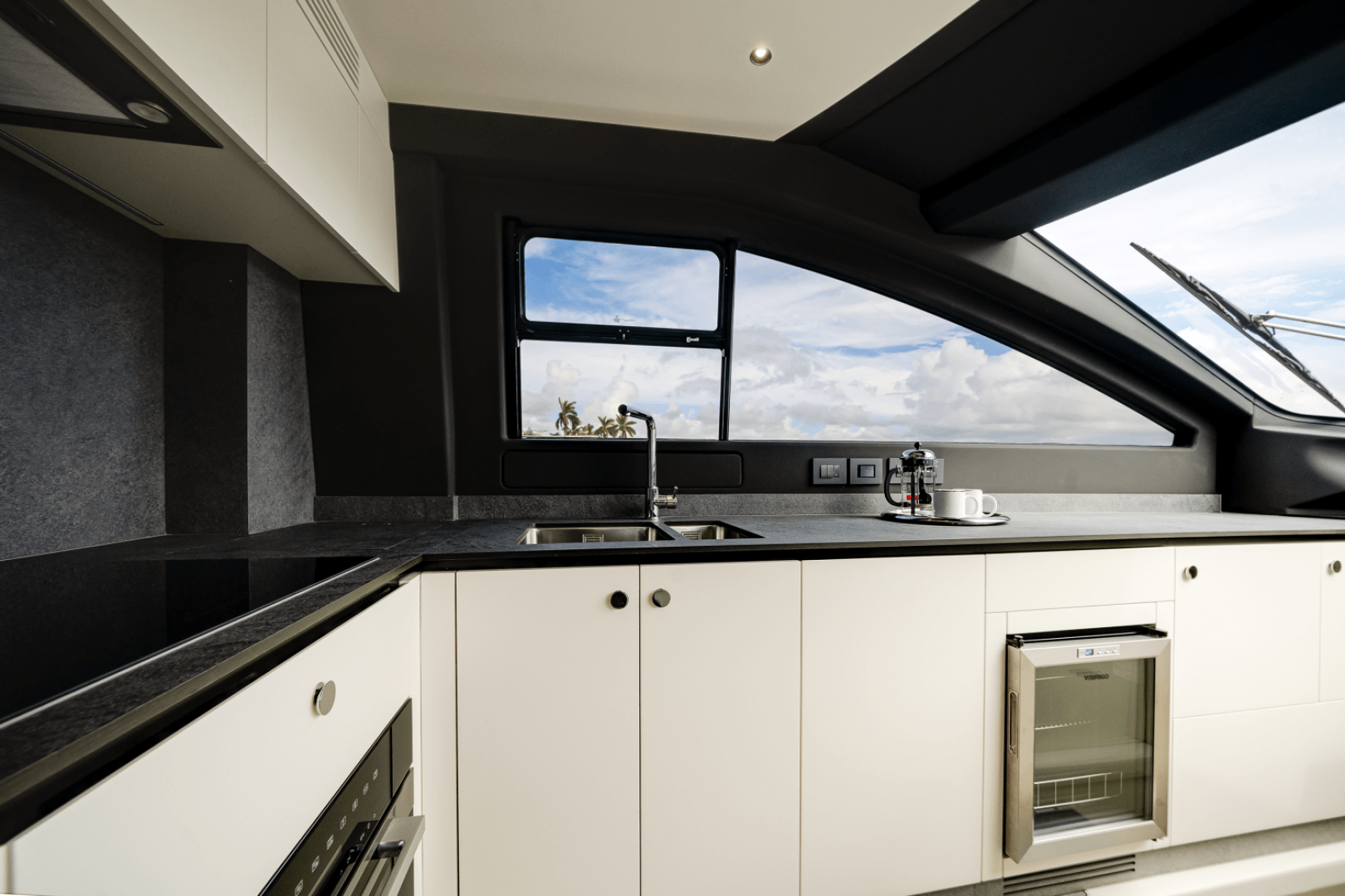 2026 Azimut Fly 78 - Image 69