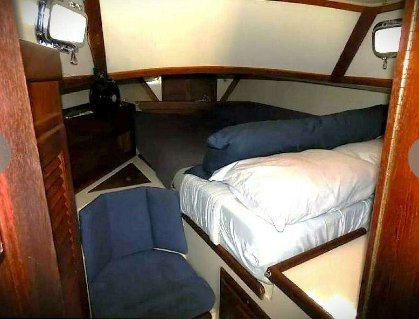 1995 Pacific Seacraft 37 - Image 4
