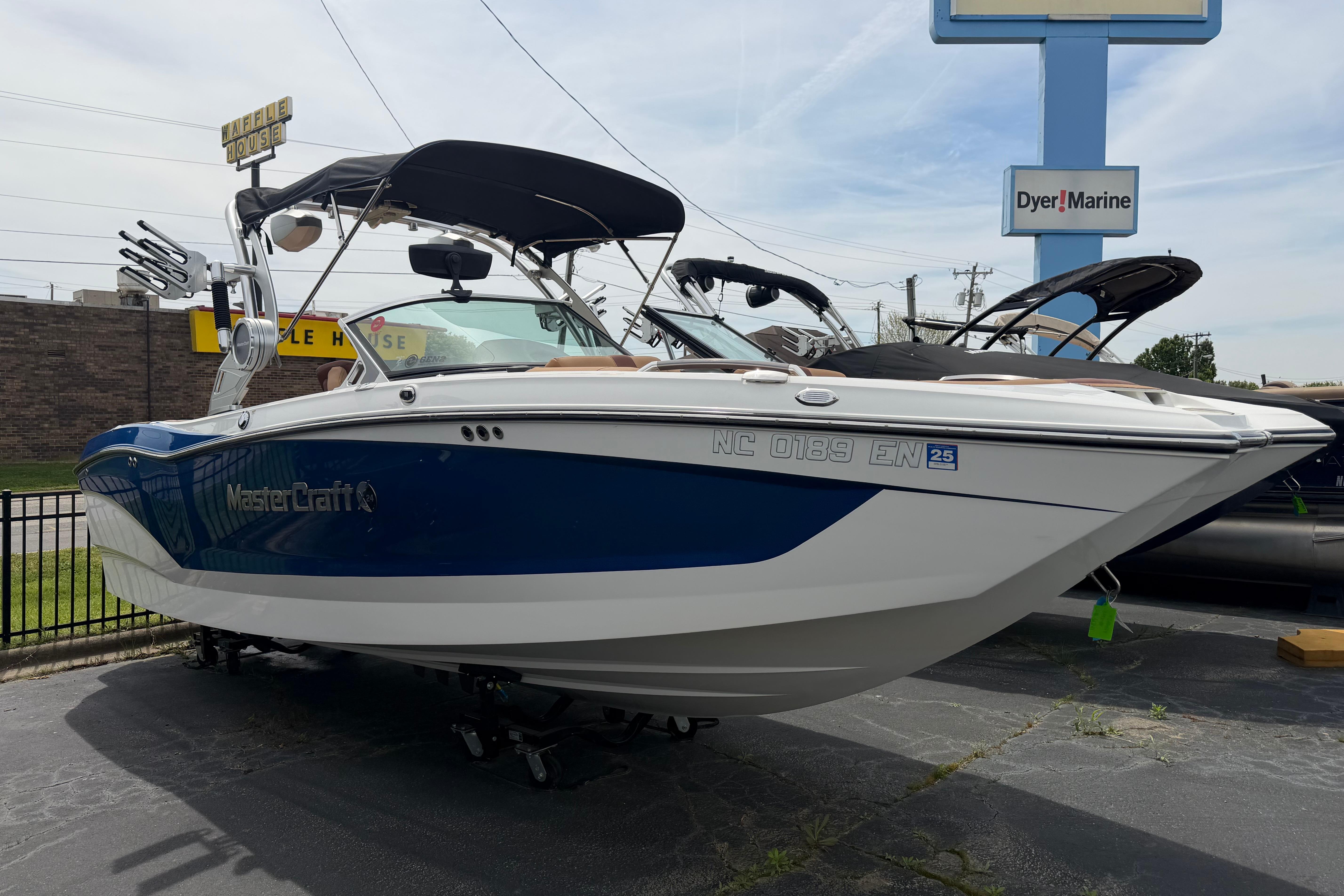 2019 MasterCraft X24