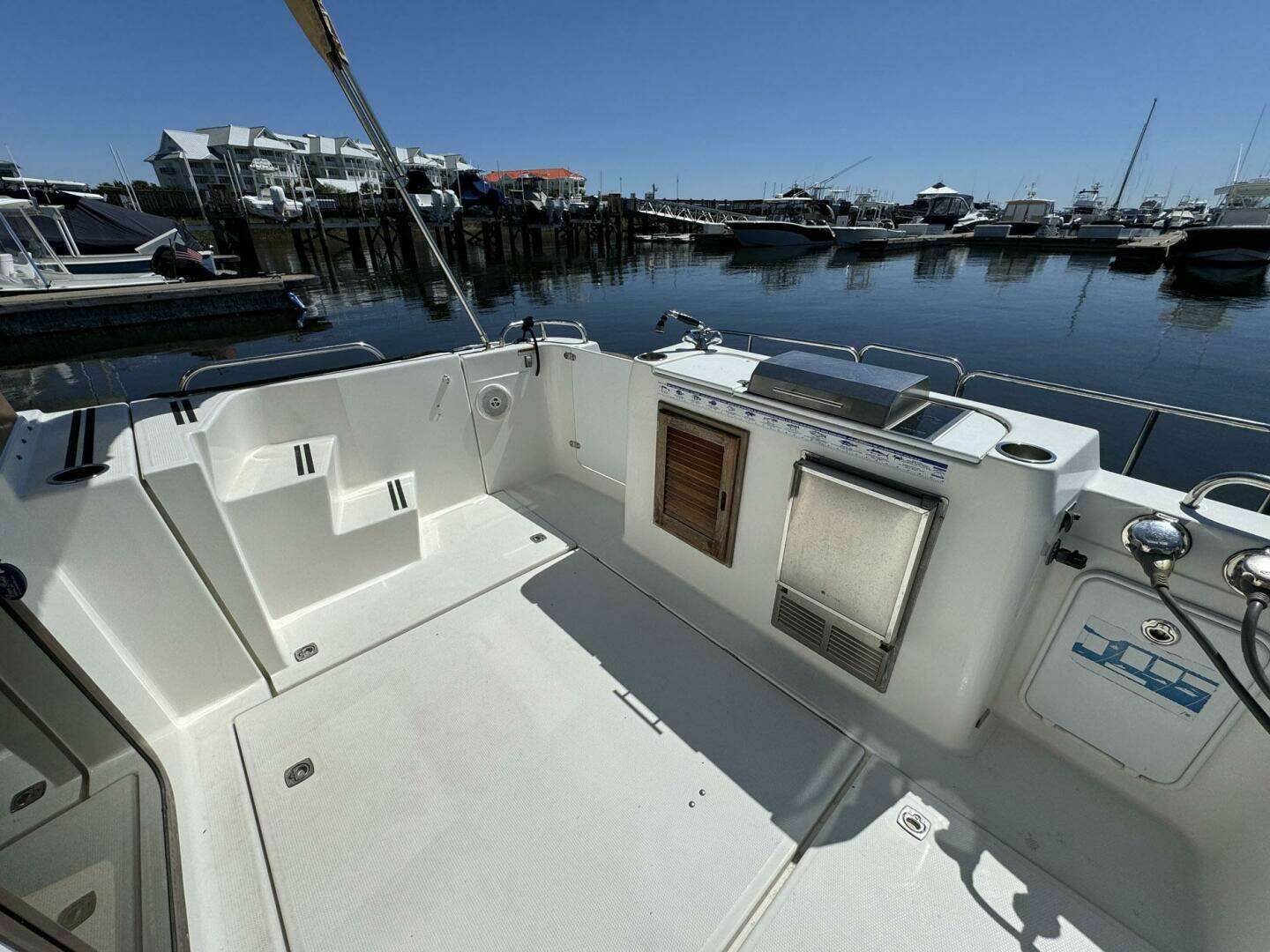 2012 Ranger Tugs R-29 - Image 10