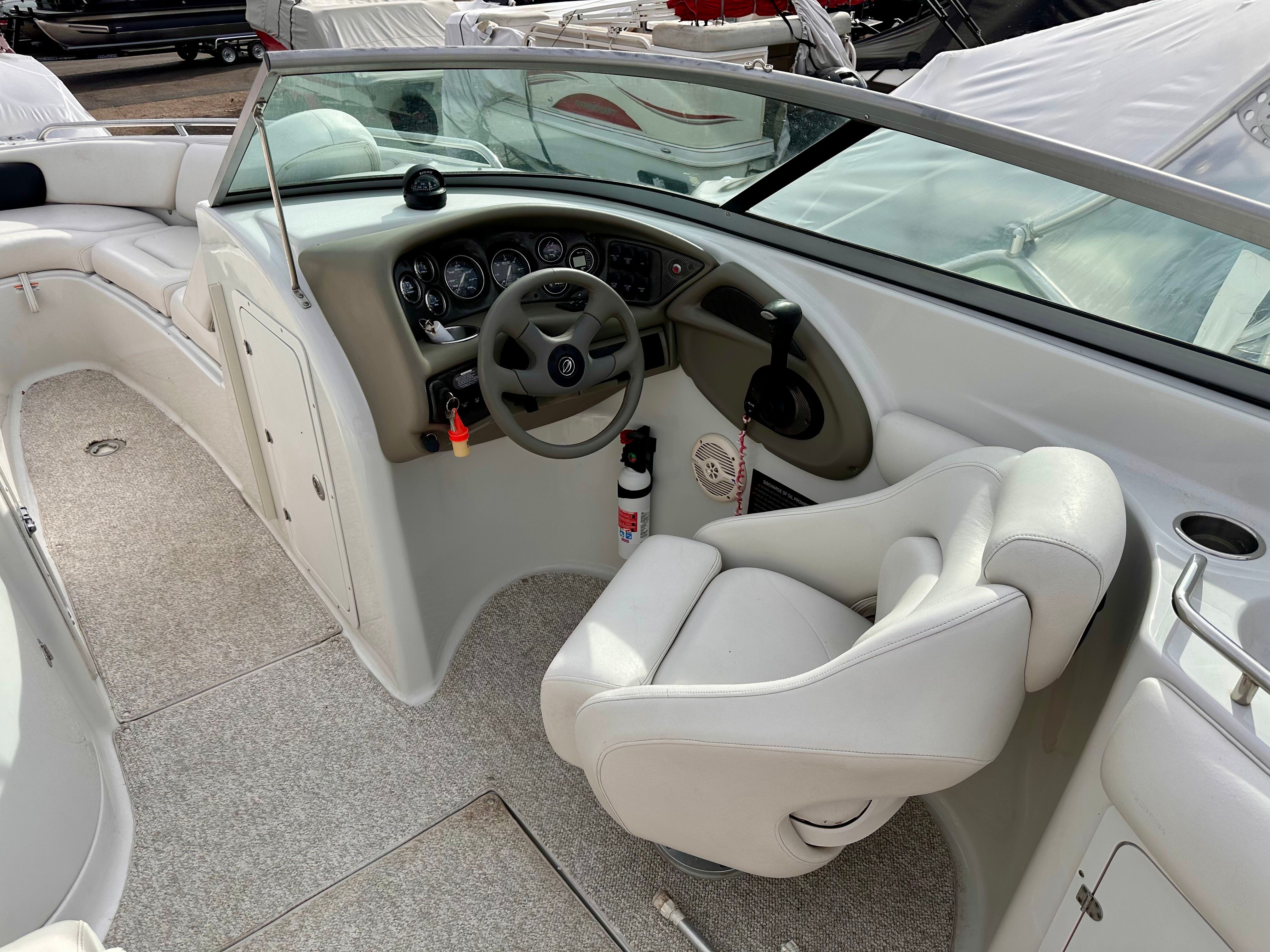 2005 Crownline 270 BR - 18