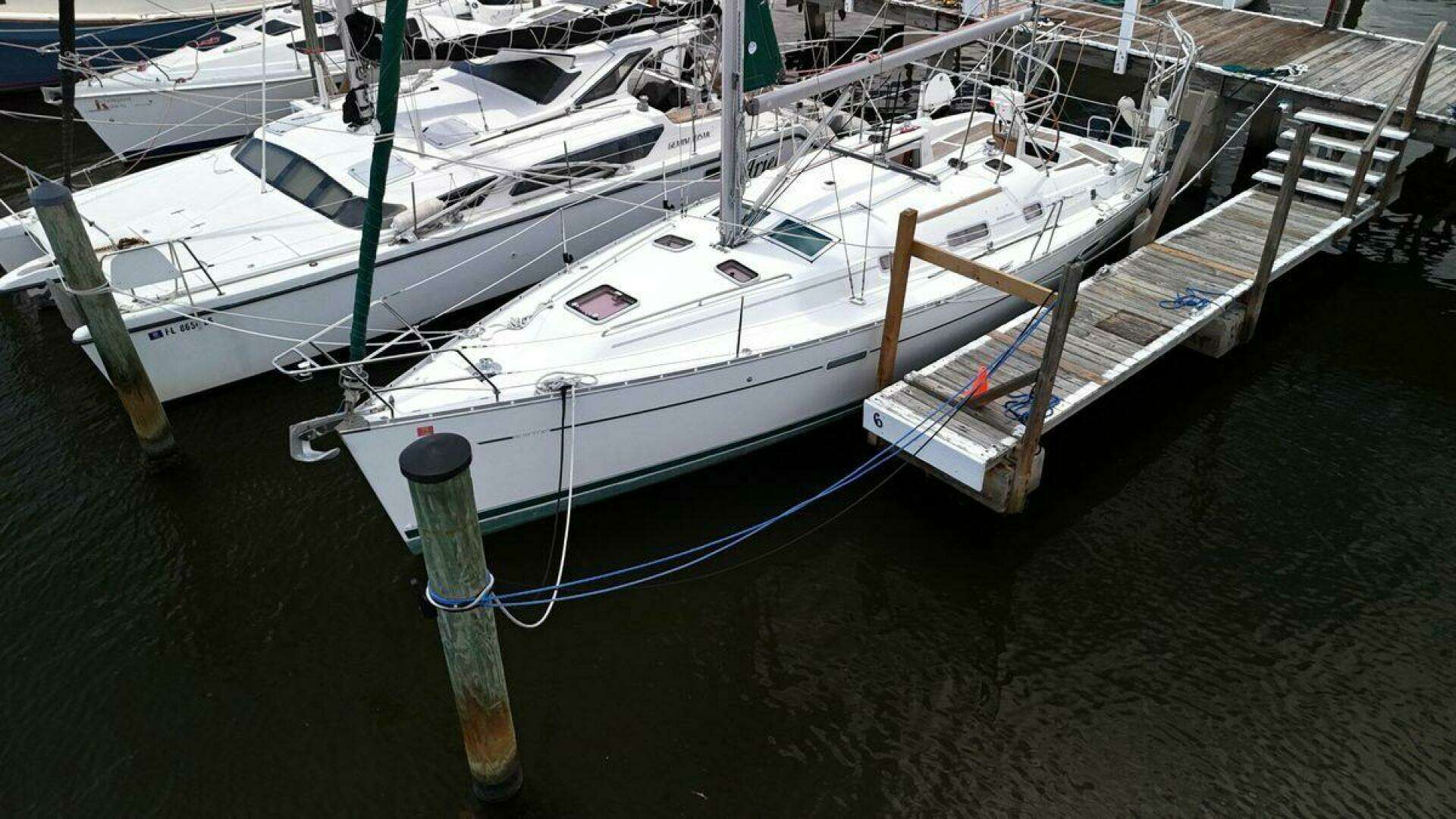 2007 Beneteau 343 - Image 12