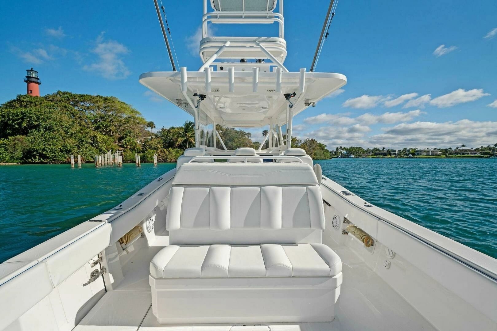 2019 Invincible 42 Open Fisherman - Image 29