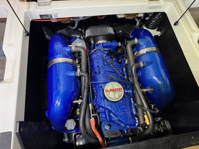 2020 MasterCraft XT22 - 12