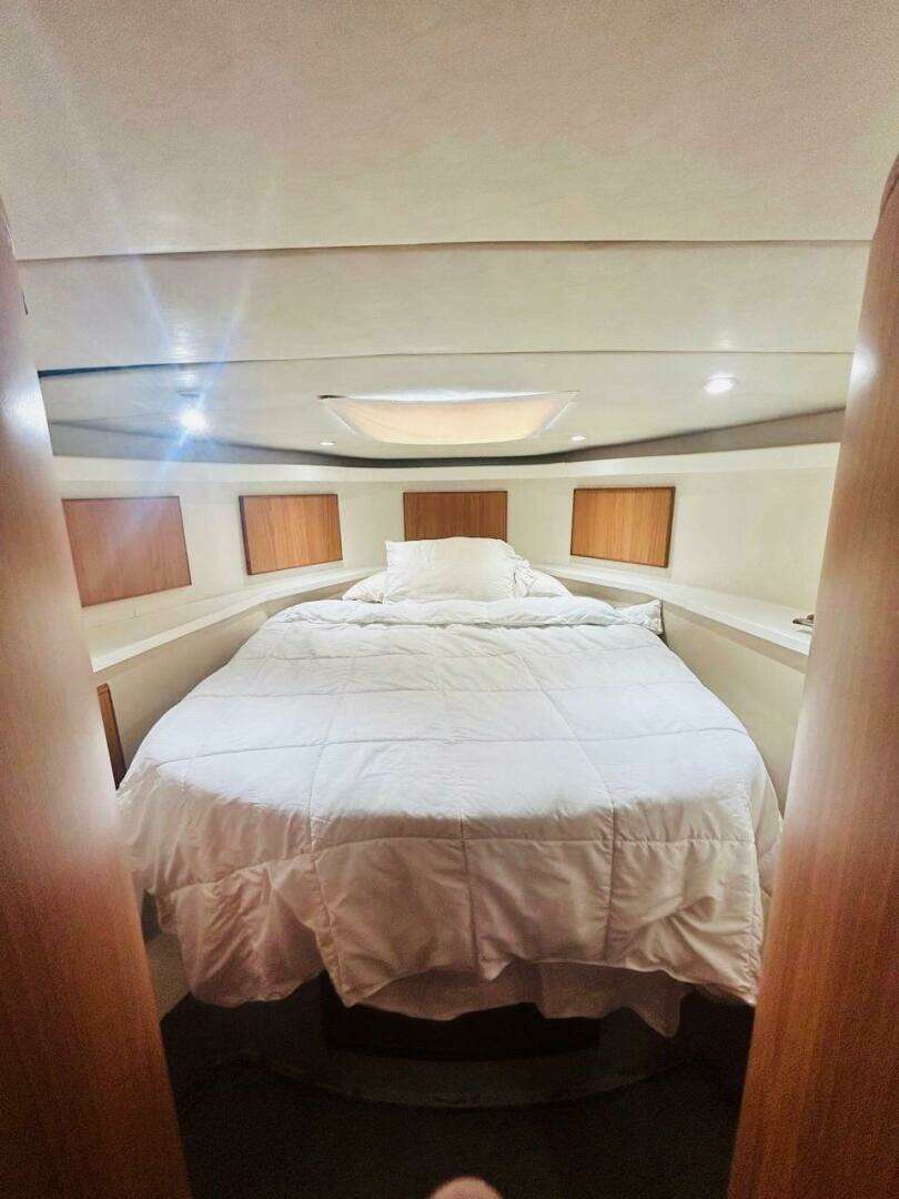 1988 Bertram 54' - Image 28