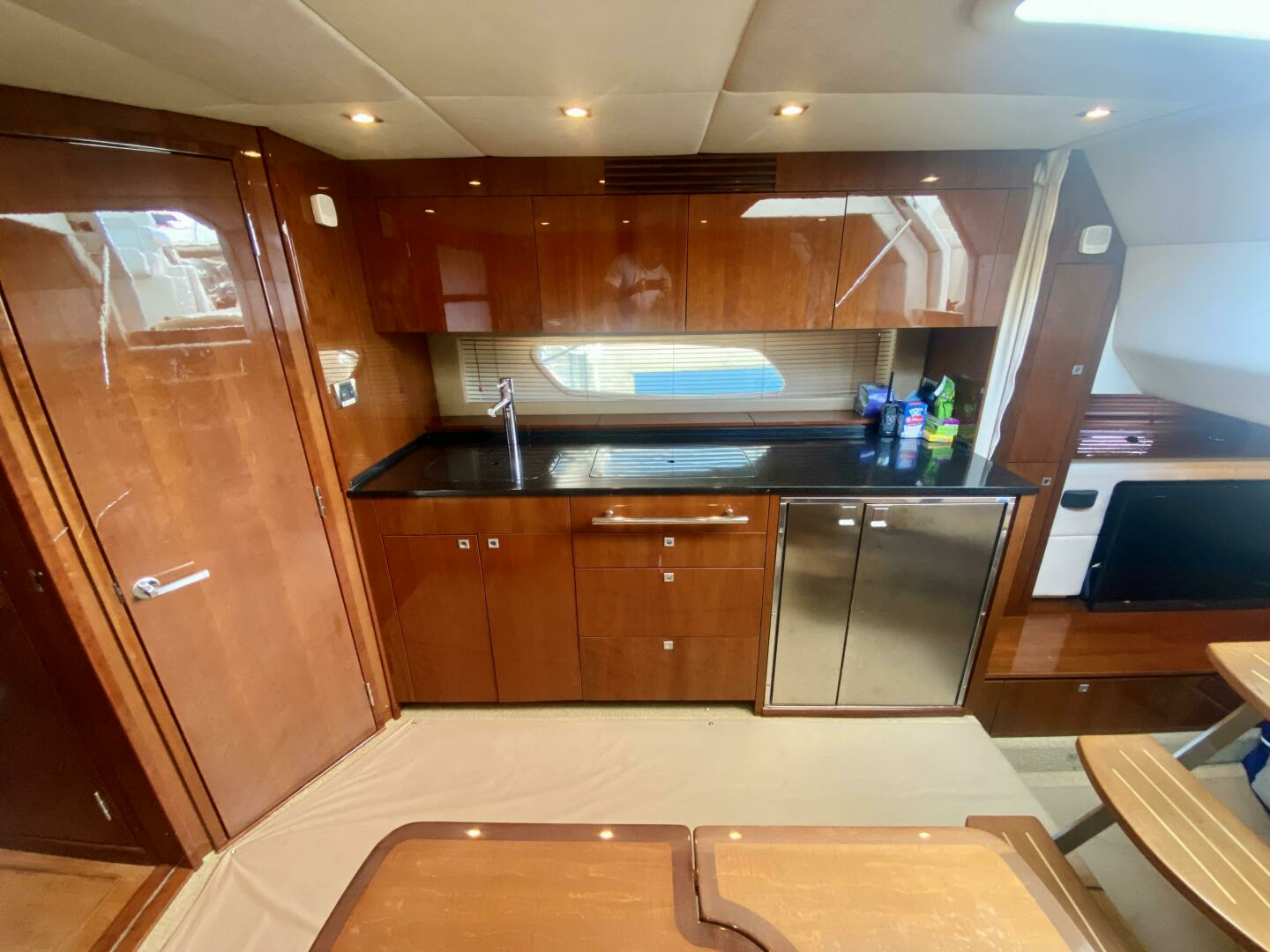 2010 Sea Ray 450 Sundancer - Image 49