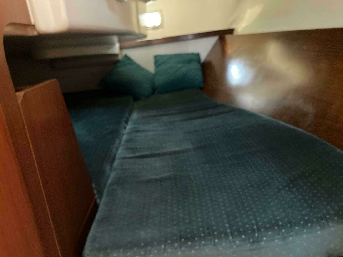 2000 Beneteau Oceanis 311 - Image 19