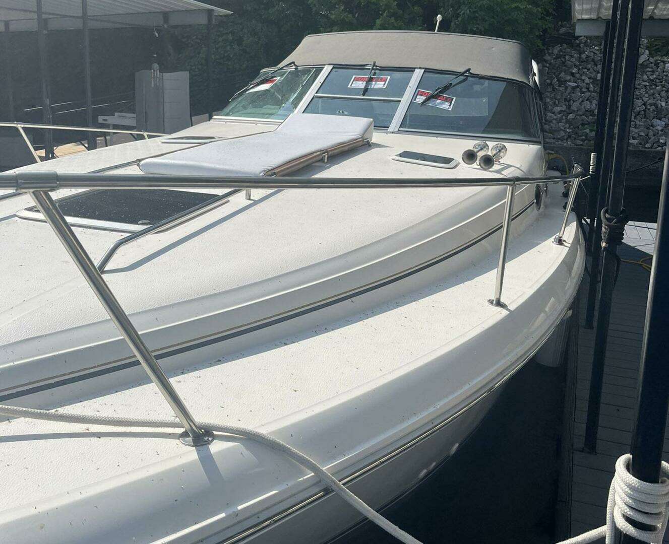 1994 Sea Ray 330 Express Cruiser - Image 22
