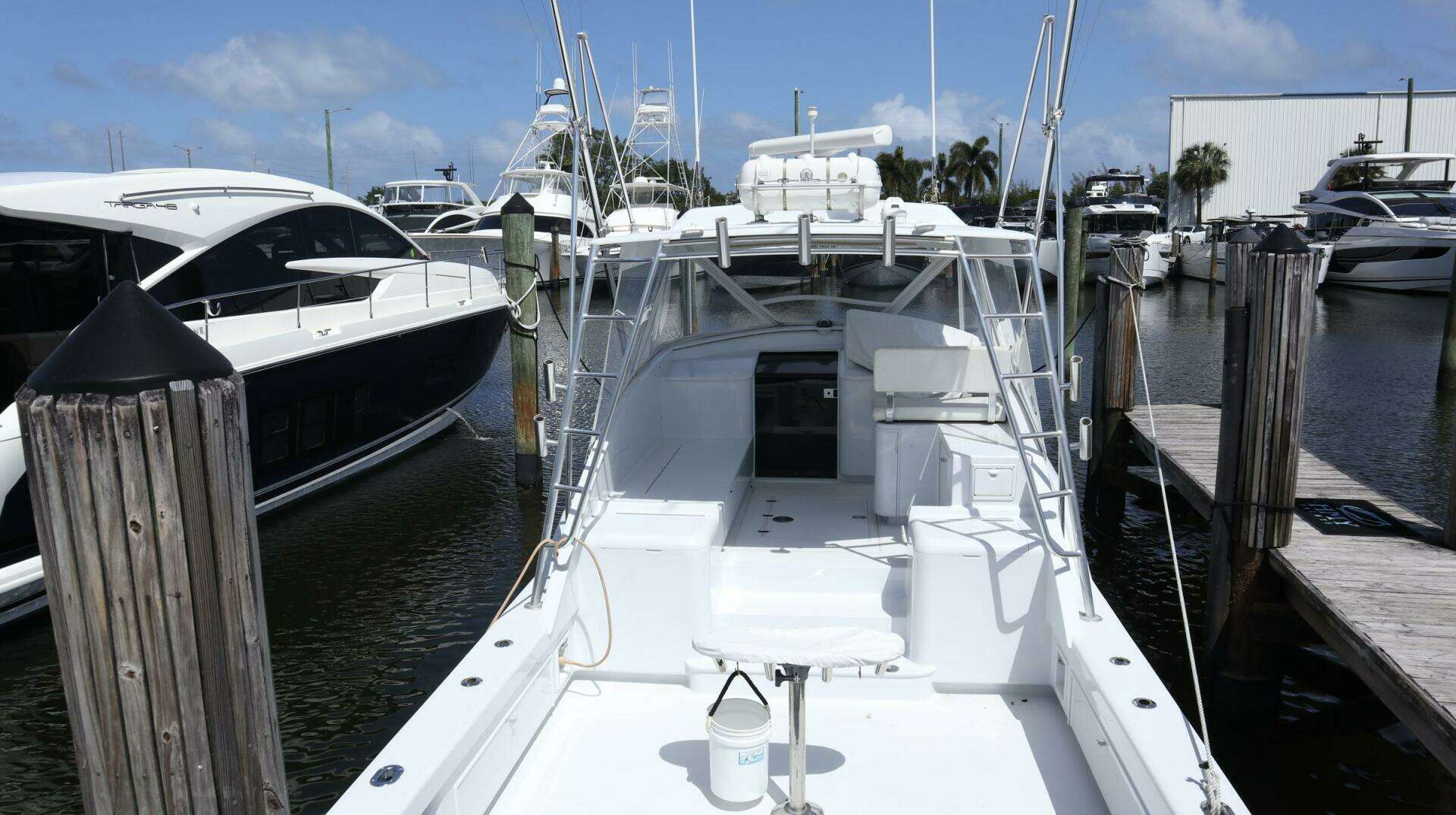 2002 Miller Marine 38 Open - Image 4