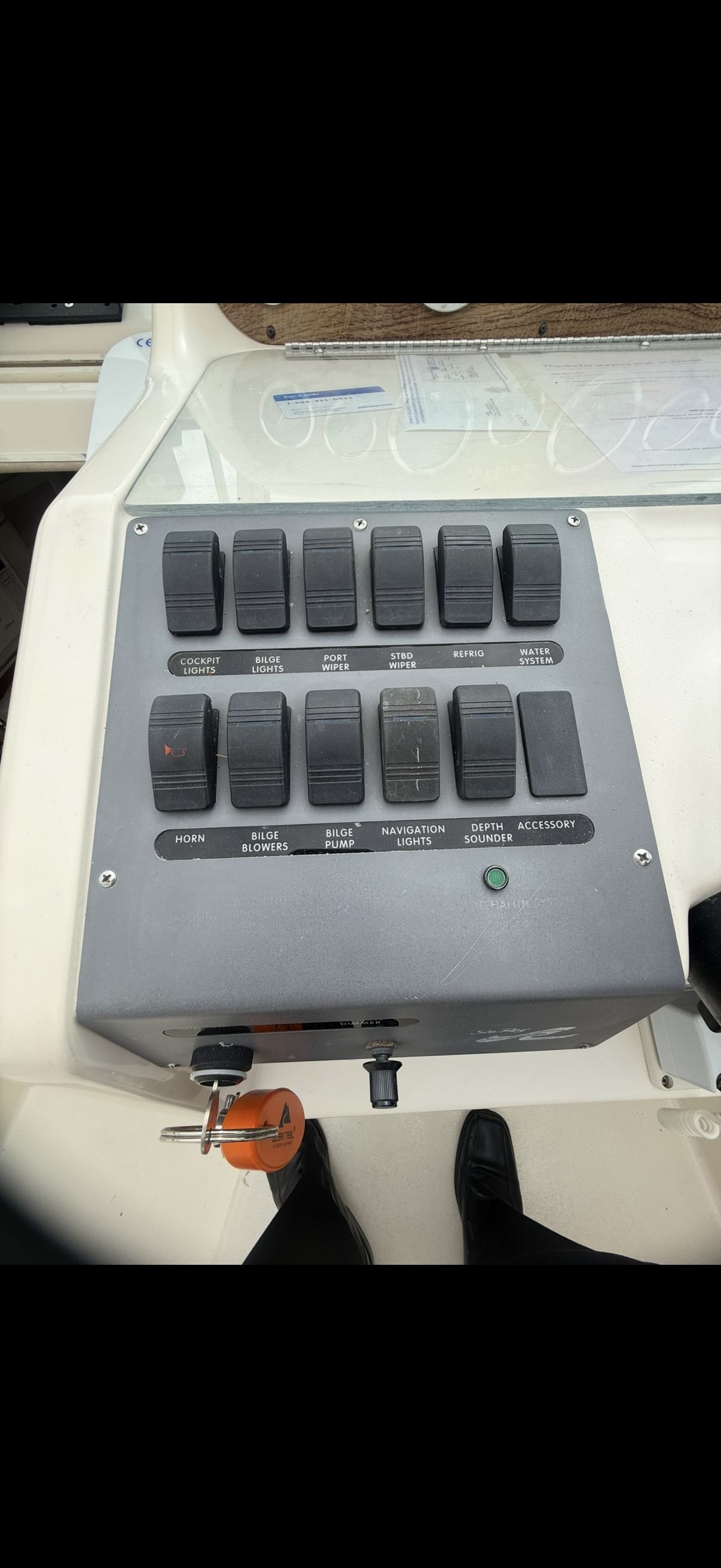 1997 Sun Ray 270 Sundancer - 16