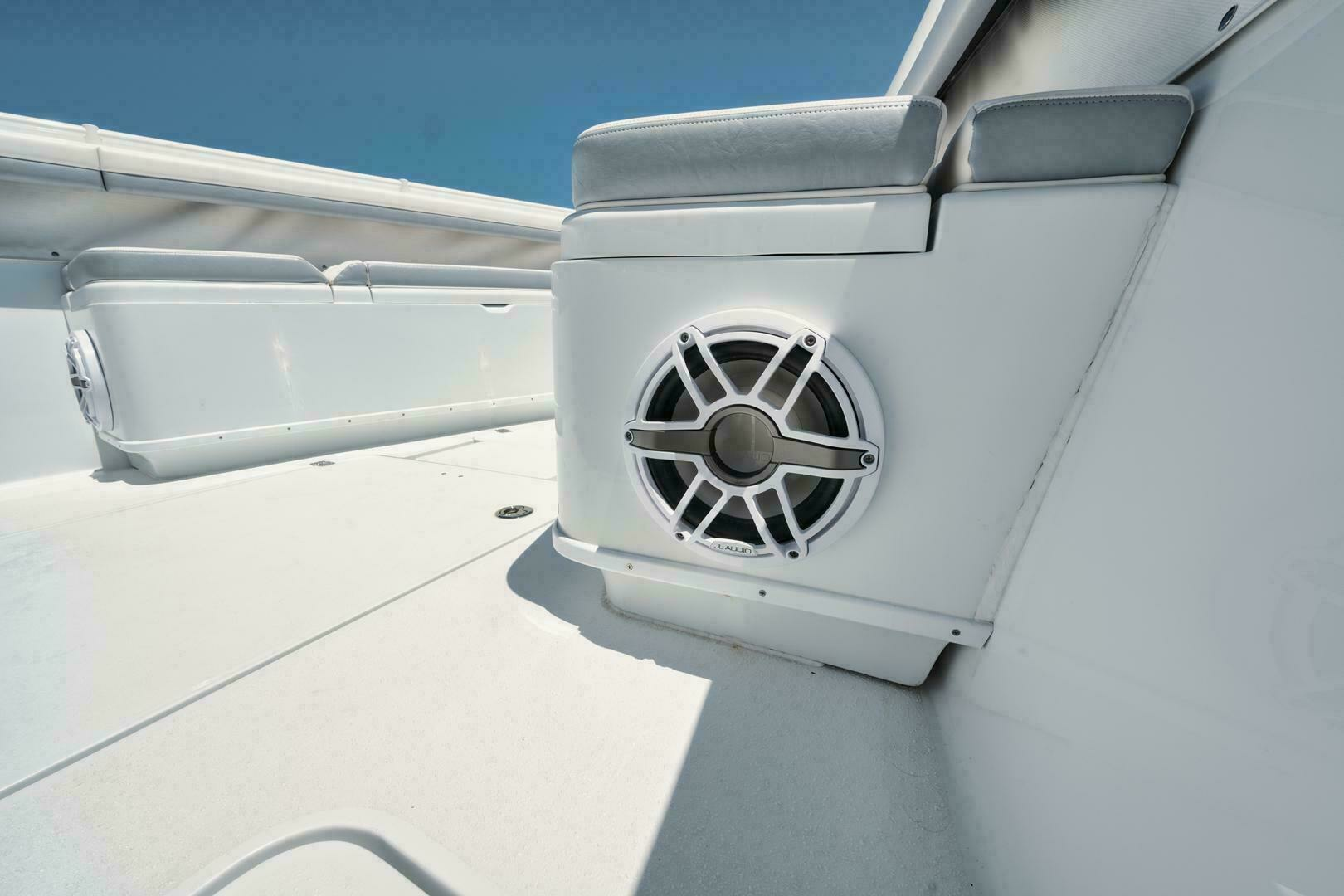 2026 Yellowfin 42 Offshore - Image 20