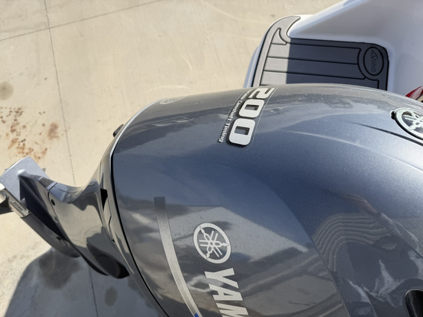 2023 Robalo R227 - Image 45