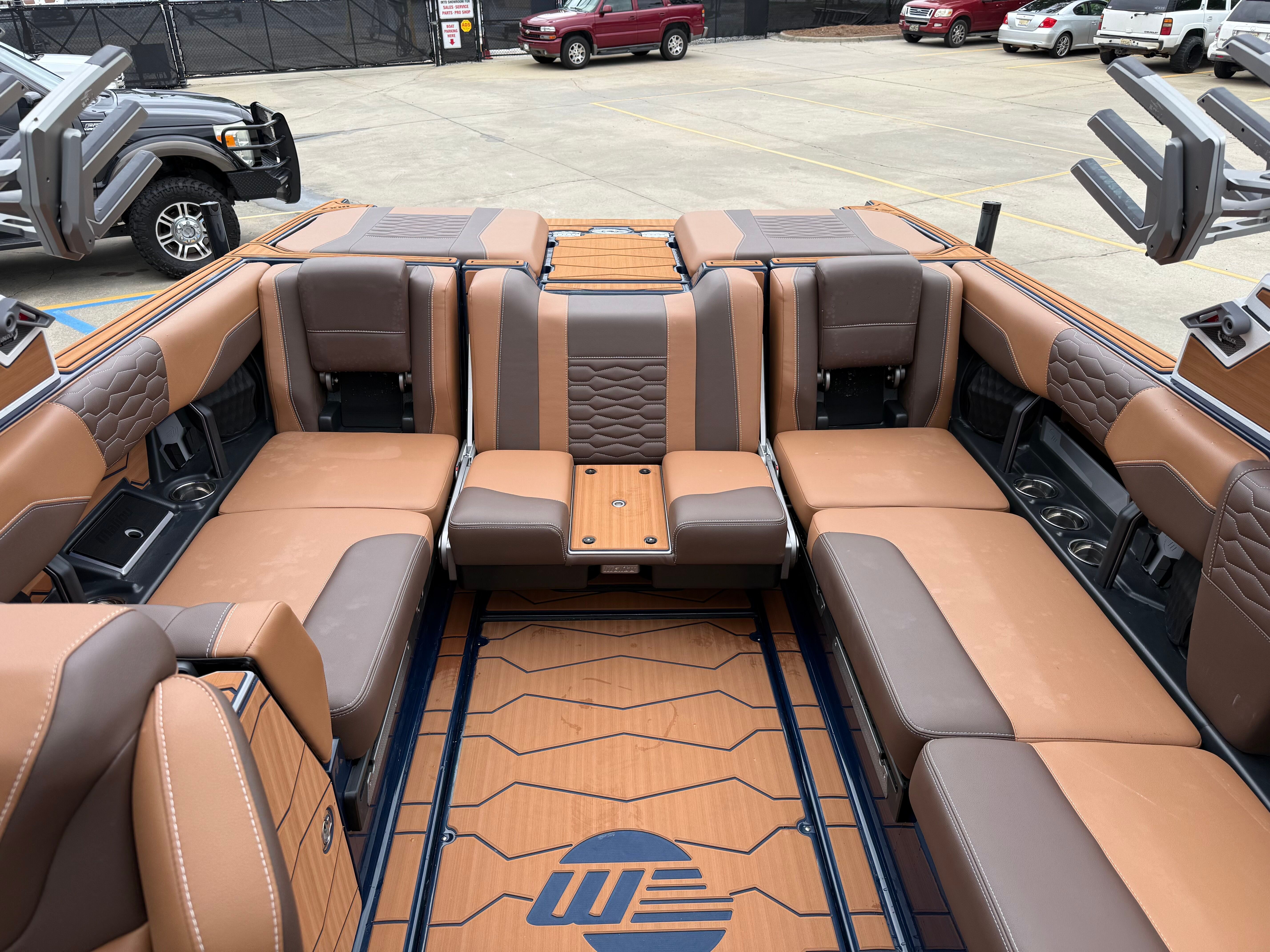 2026 MALIBU 24 MXZ - Image 10