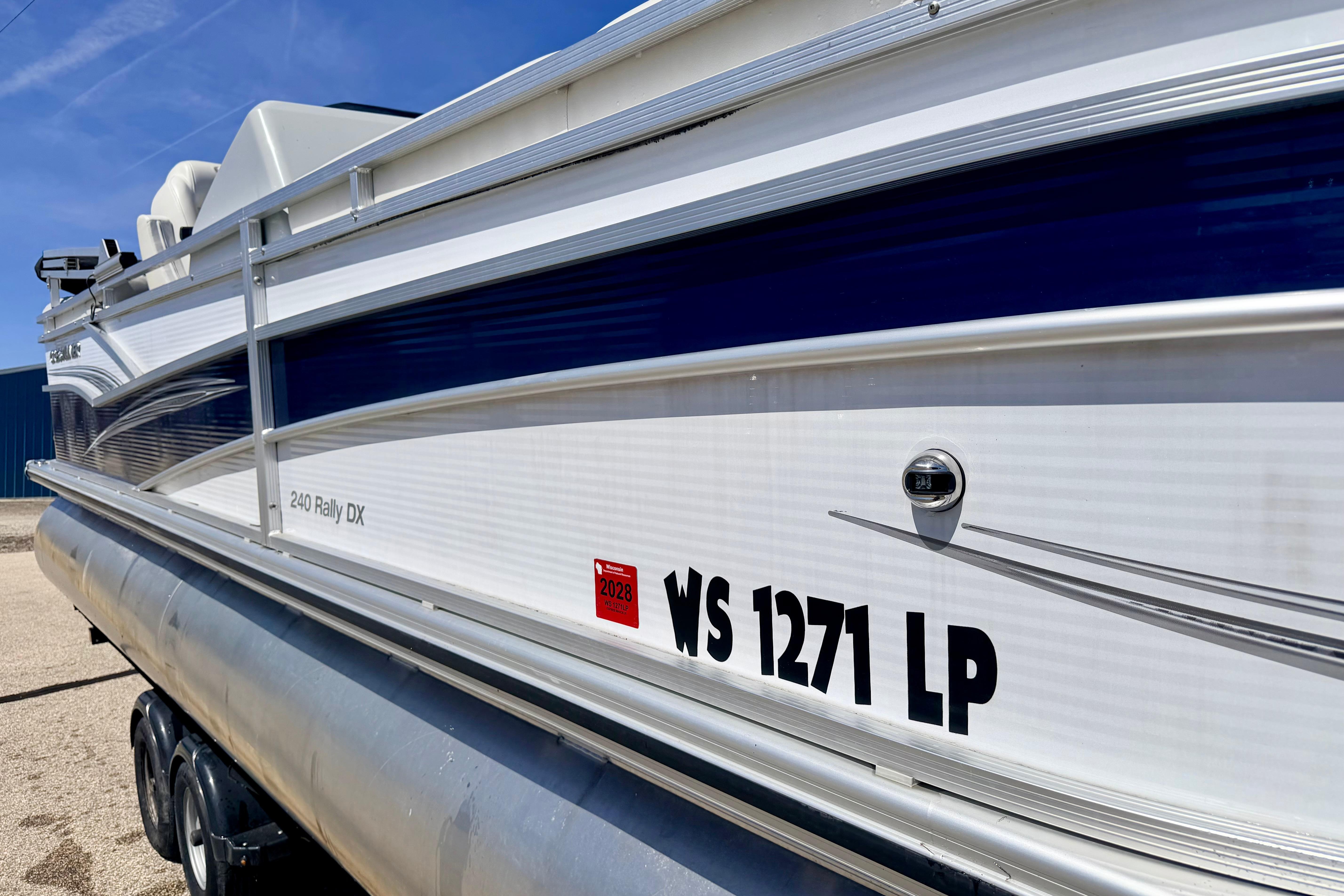 2019 Crestliner 240 Rally DX CW pontoon boat with registration number WS 1271 LP.