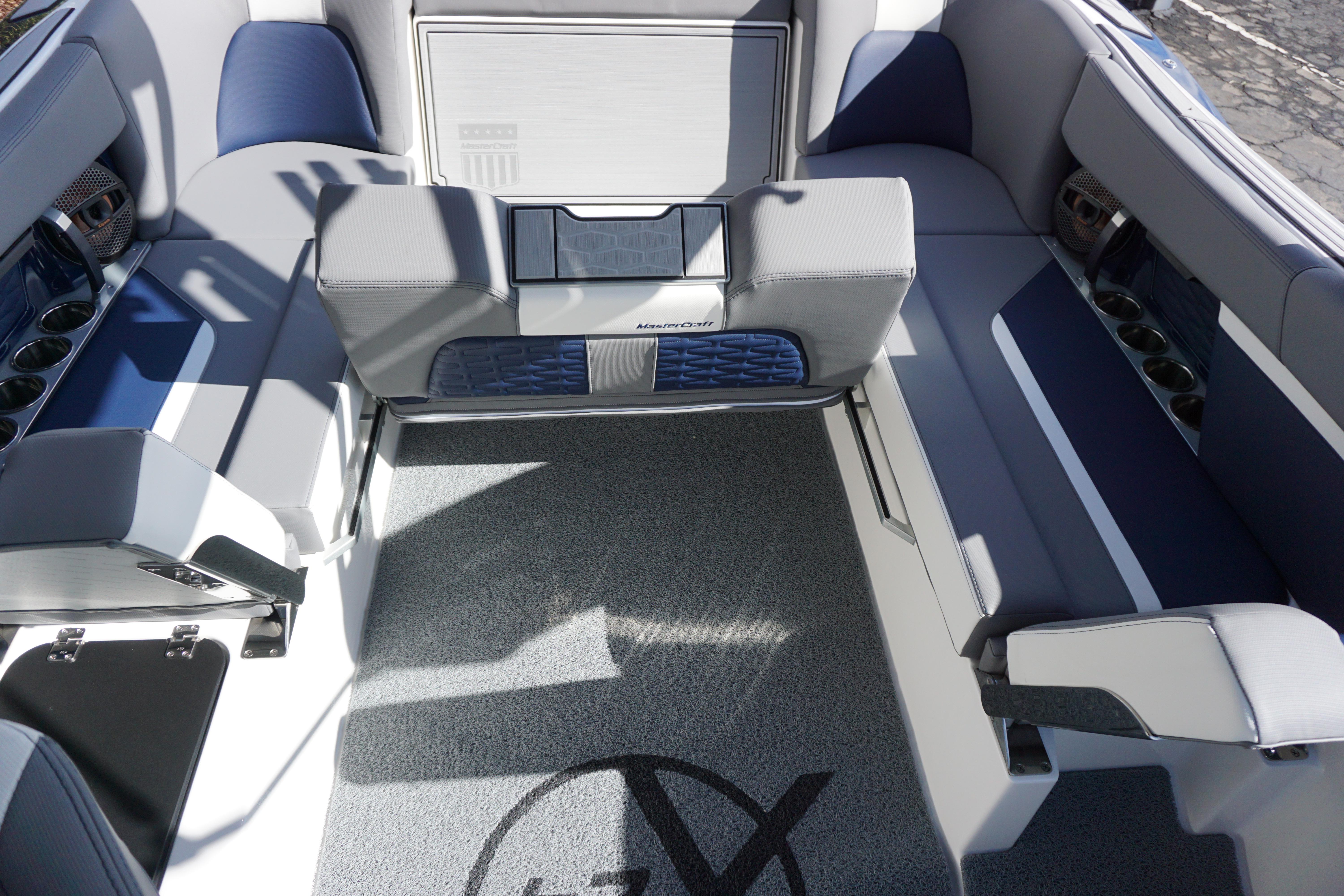 2025 MasterCraft X24 Supercharged 6.2L - 9K Rebate Eligible - 28