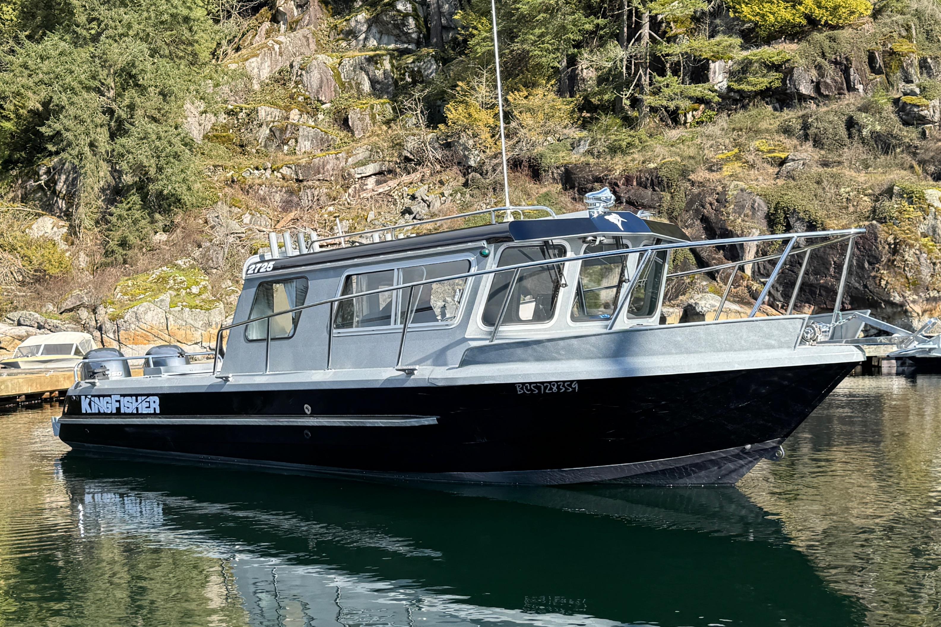 2018 KingFisher 2725 Weekender