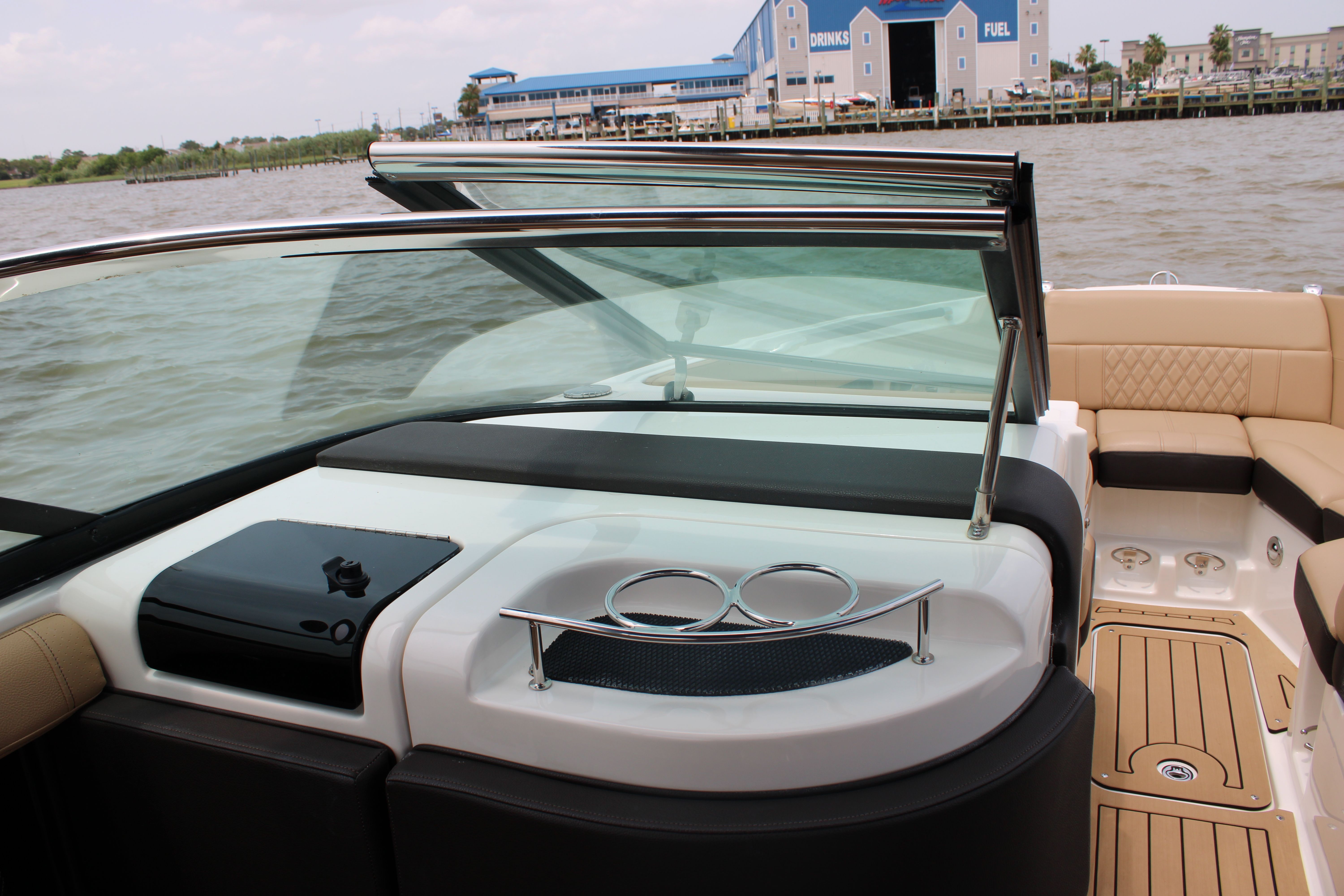 2020 Sea Ray SLX 280 - 28