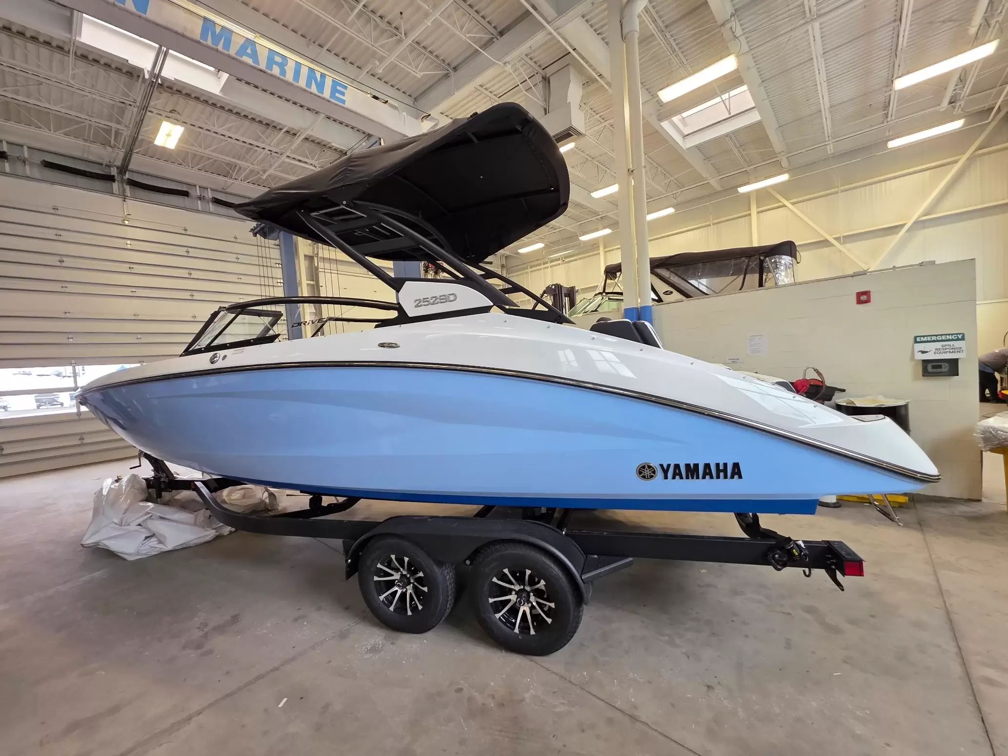 2026 Yamaha Boats 252SD