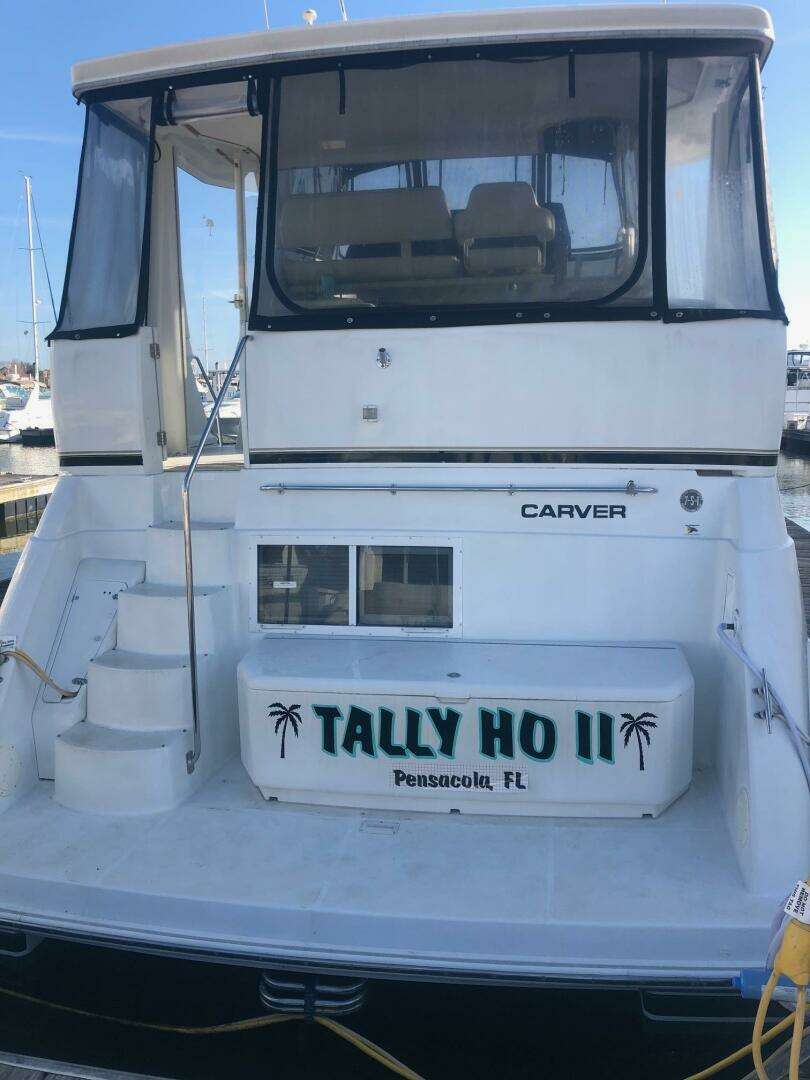 1999 Carver 356 Aft Cabin - Image 5