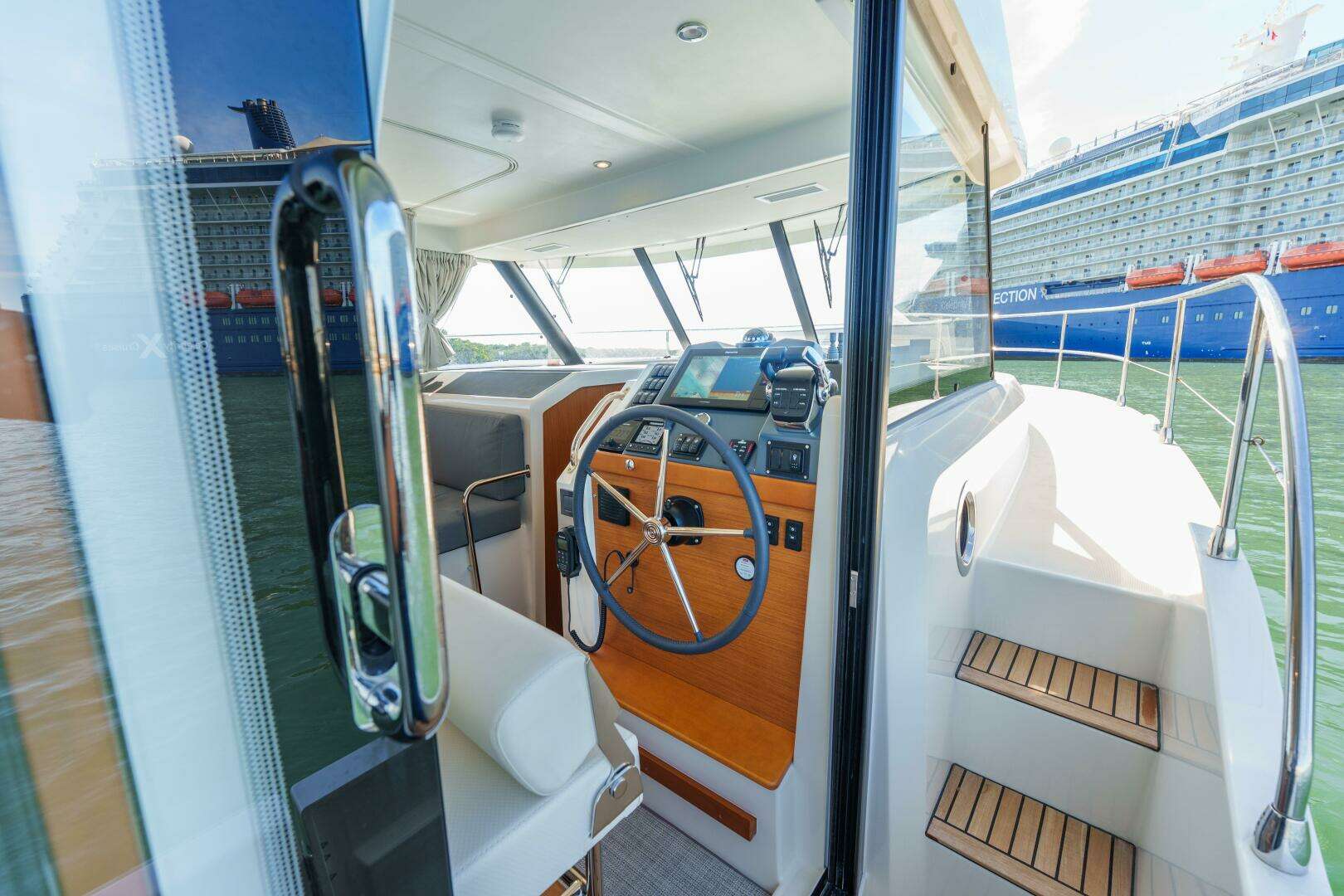 2025 Beneteau — - Image 31