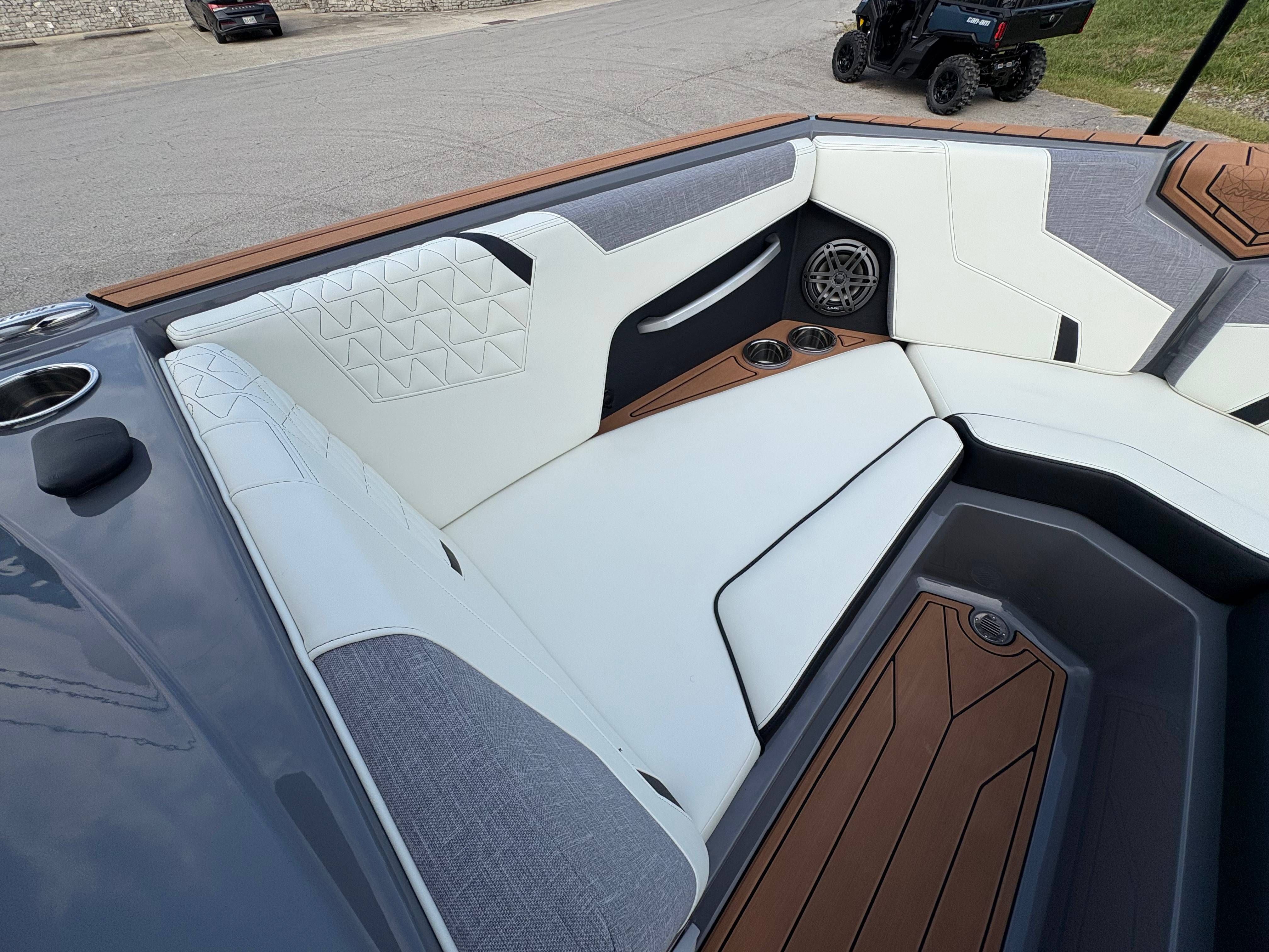 2026 Nautique GS24 - 42